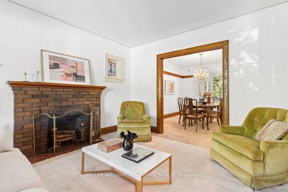 55 Snowdon Avenue, Toronto C, Toronto ON M4N 2A7