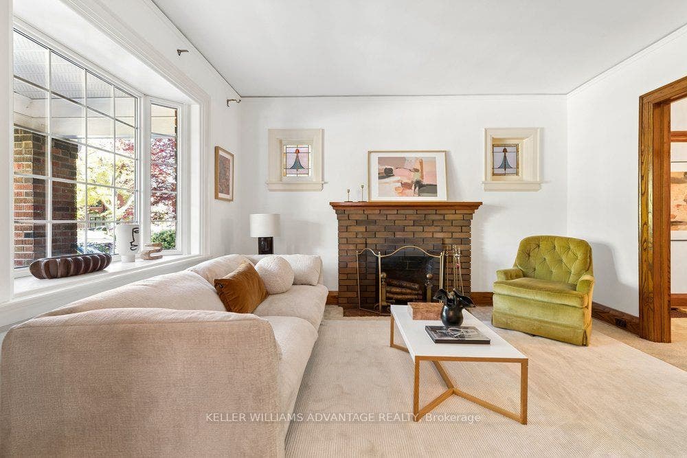 55 Snowdon Avenue, Toronto C, Toronto ON M4N 2A7