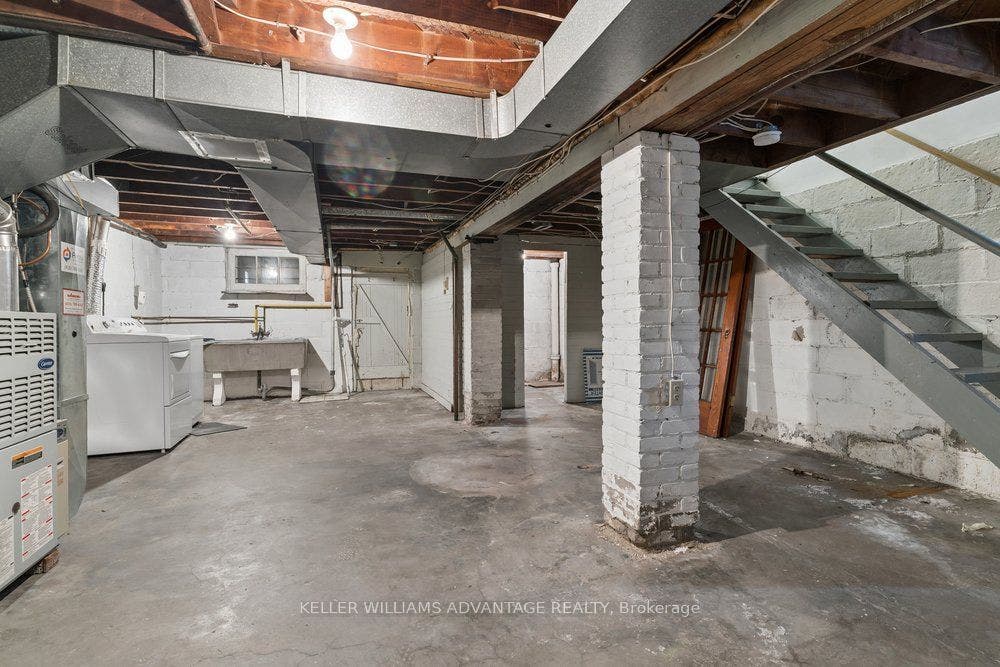 55 Snowdon Avenue, Toronto C, Toronto ON M4N 2A7