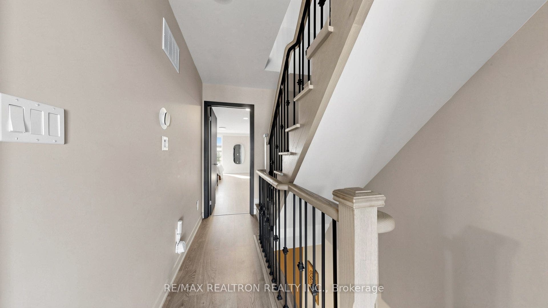 48 Hooyo Terrace, Toronto C, Toronto ON M6A 0E2