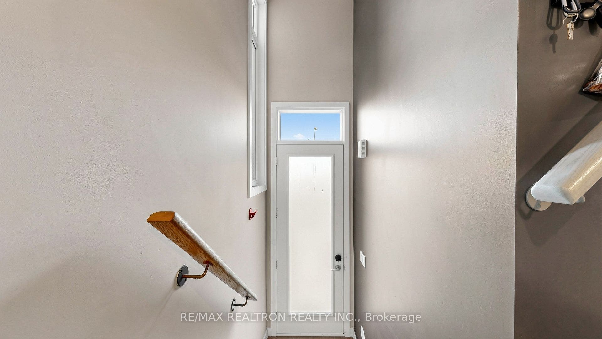 48 Hooyo Terrace, Toronto C, Toronto ON M6A 0E2