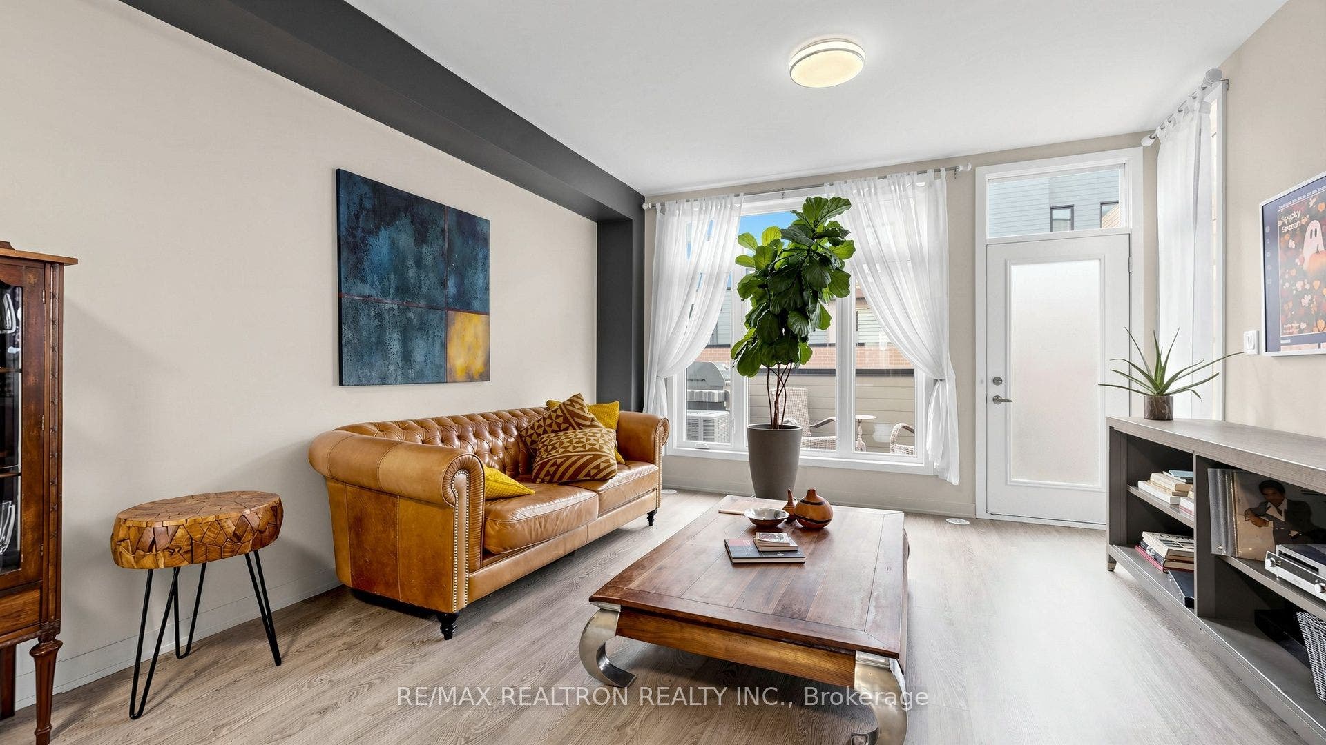 48 Hooyo Terrace, Toronto C, Toronto ON M6A 0E2