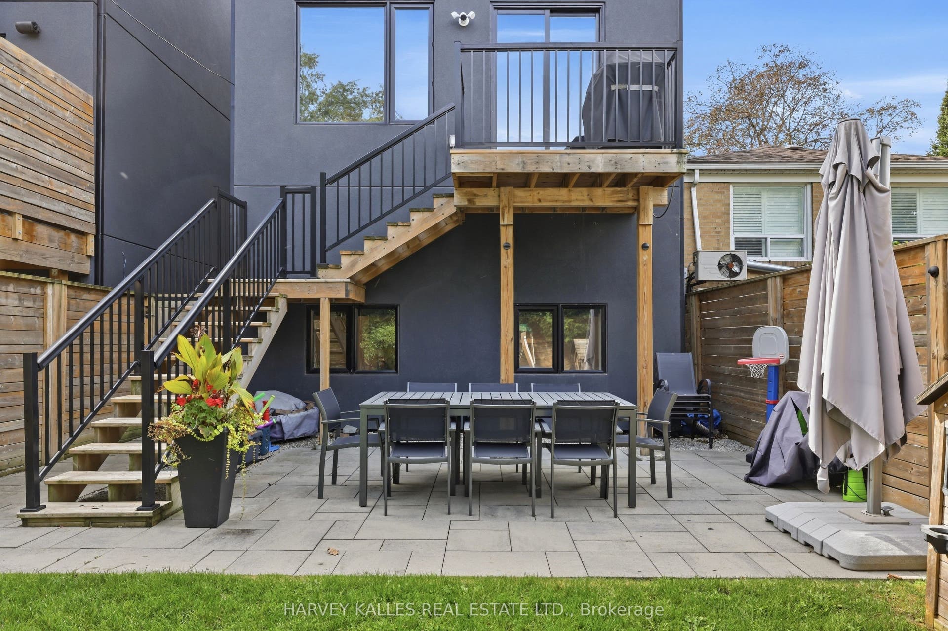 57 Roseneath Gardens, Toronto C, Toronto ON M6C 3X5