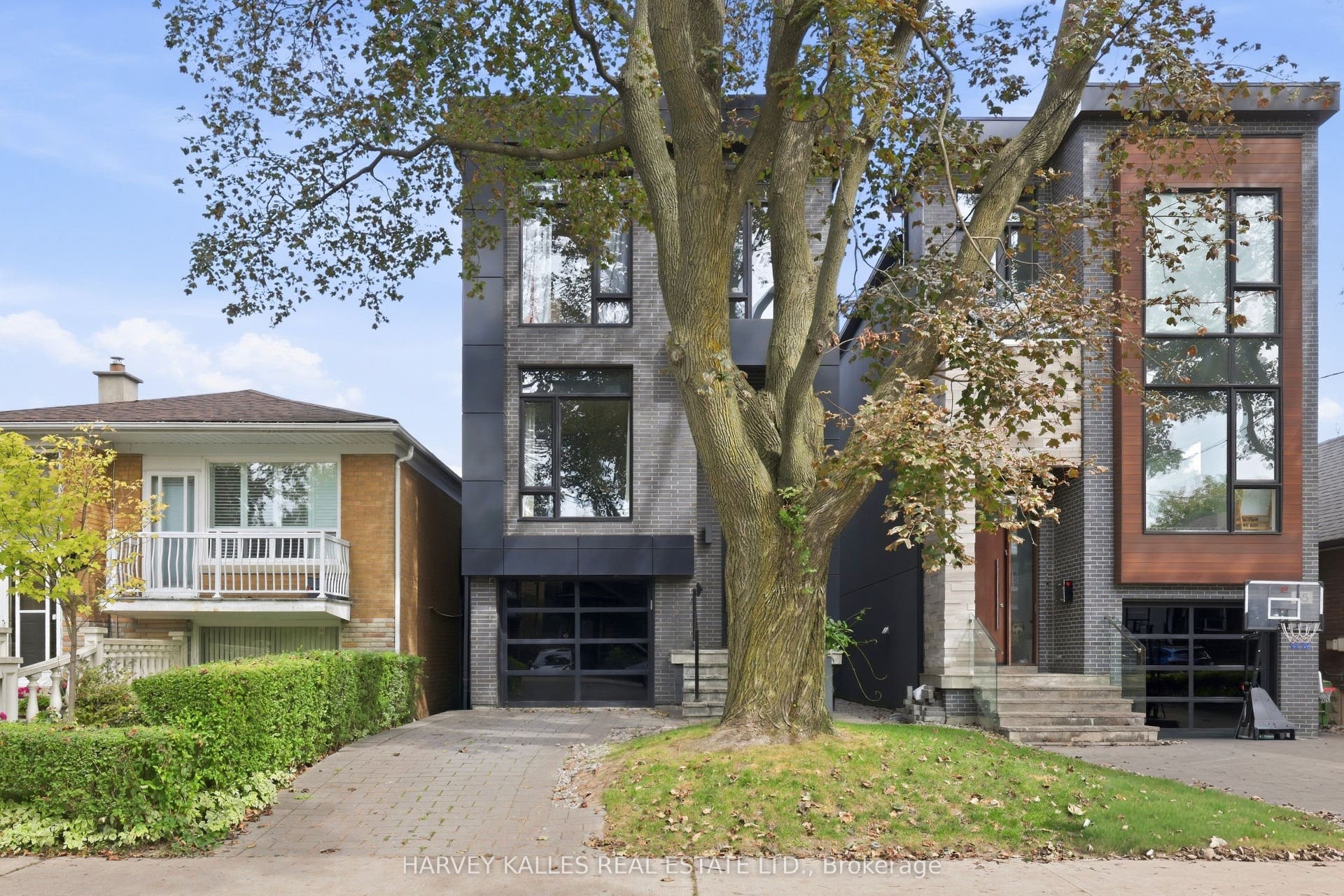 57 Roseneath Gardens, Toronto C, Toronto ON M6C 3X5