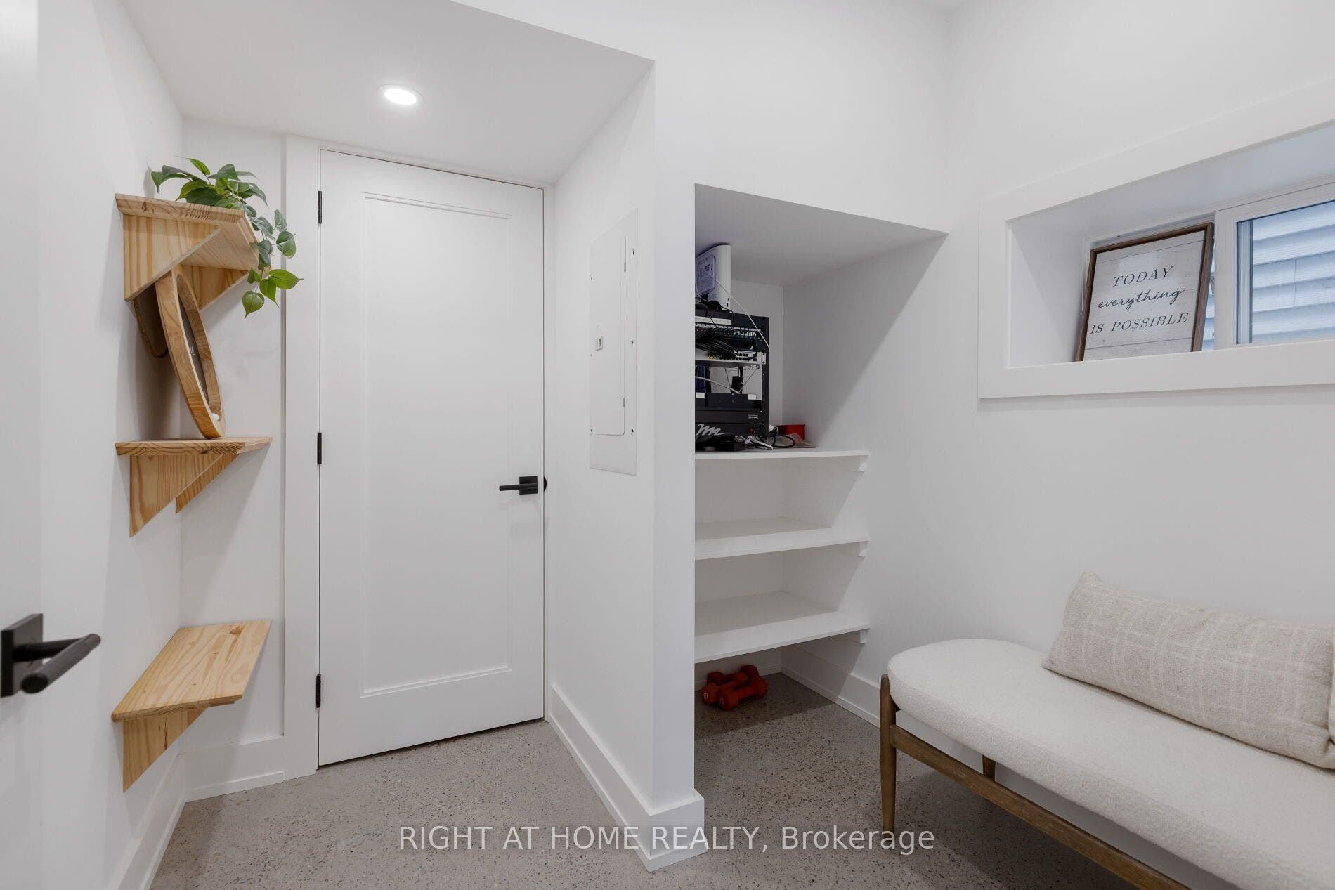 174 Cedric Avenue, Toronto C, Toronto ON M6C 3X8