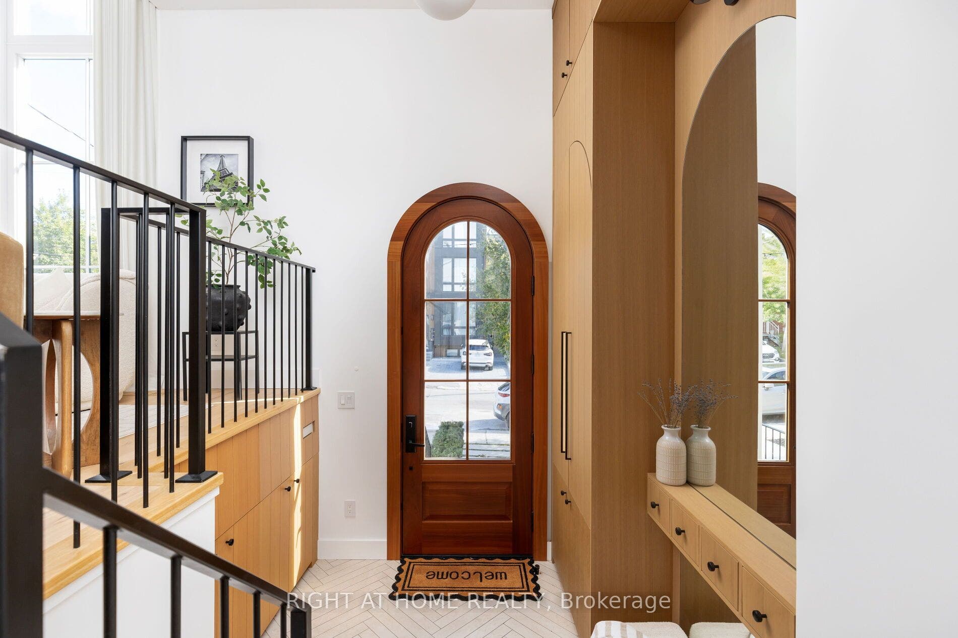 174 Cedric Avenue, Toronto C, Toronto ON M6C 3X8