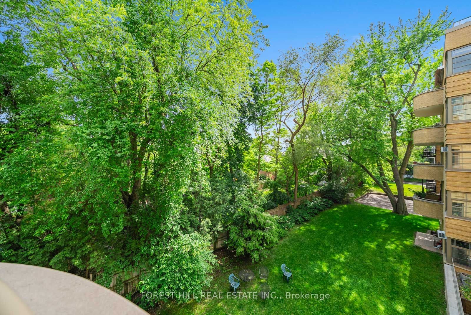 717 Eglinton Avenue W, #301, Toronto C03, Toronto C, Toronto ON M5N 1C9