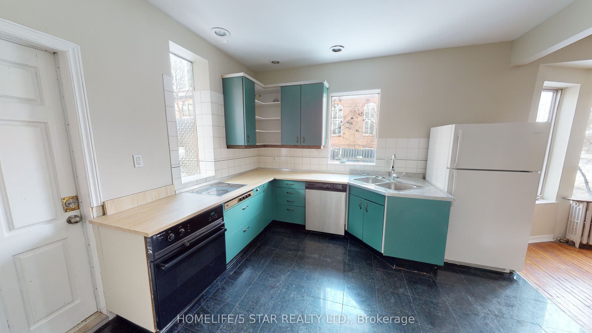642 Dovercourt Road, #Apt 1, Toronto C, Toronto ON M6H 2W6 642 Dovercourt Road, #Apt 1, Toronto C, Toronto ON M6H 2W6