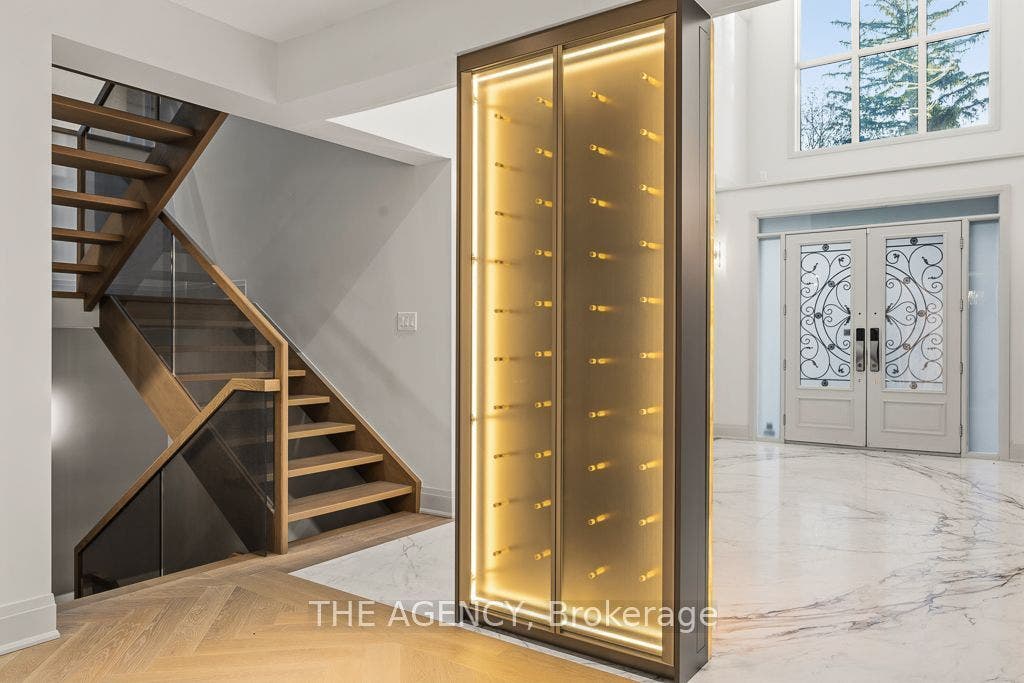 72 Lord Seaton Road, Toronto C, Toronto ON M2P 1K5