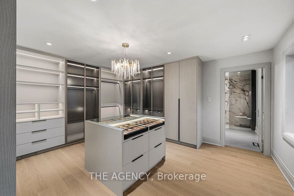 72 Lord Seaton Road, Toronto C, Toronto ON M2P 1K5