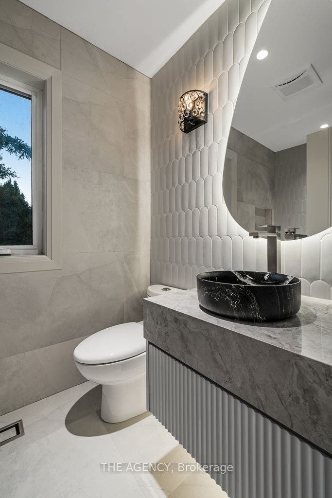 72 Lord Seaton Road, Toronto C, Toronto ON M2P 1K5
