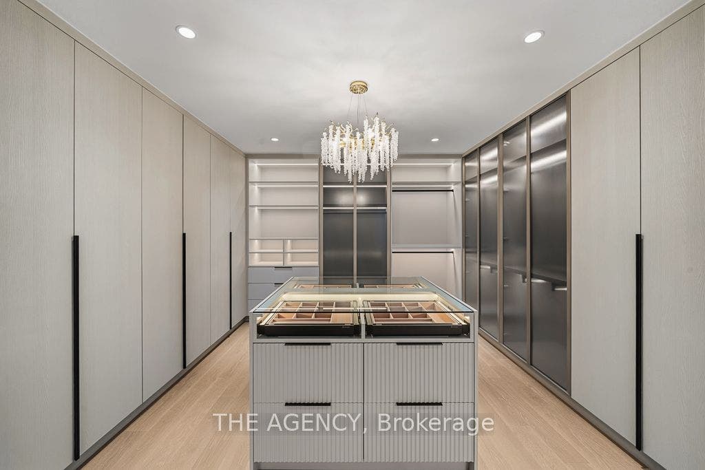 72 Lord Seaton Road, Toronto C, Toronto ON M2P 1K5