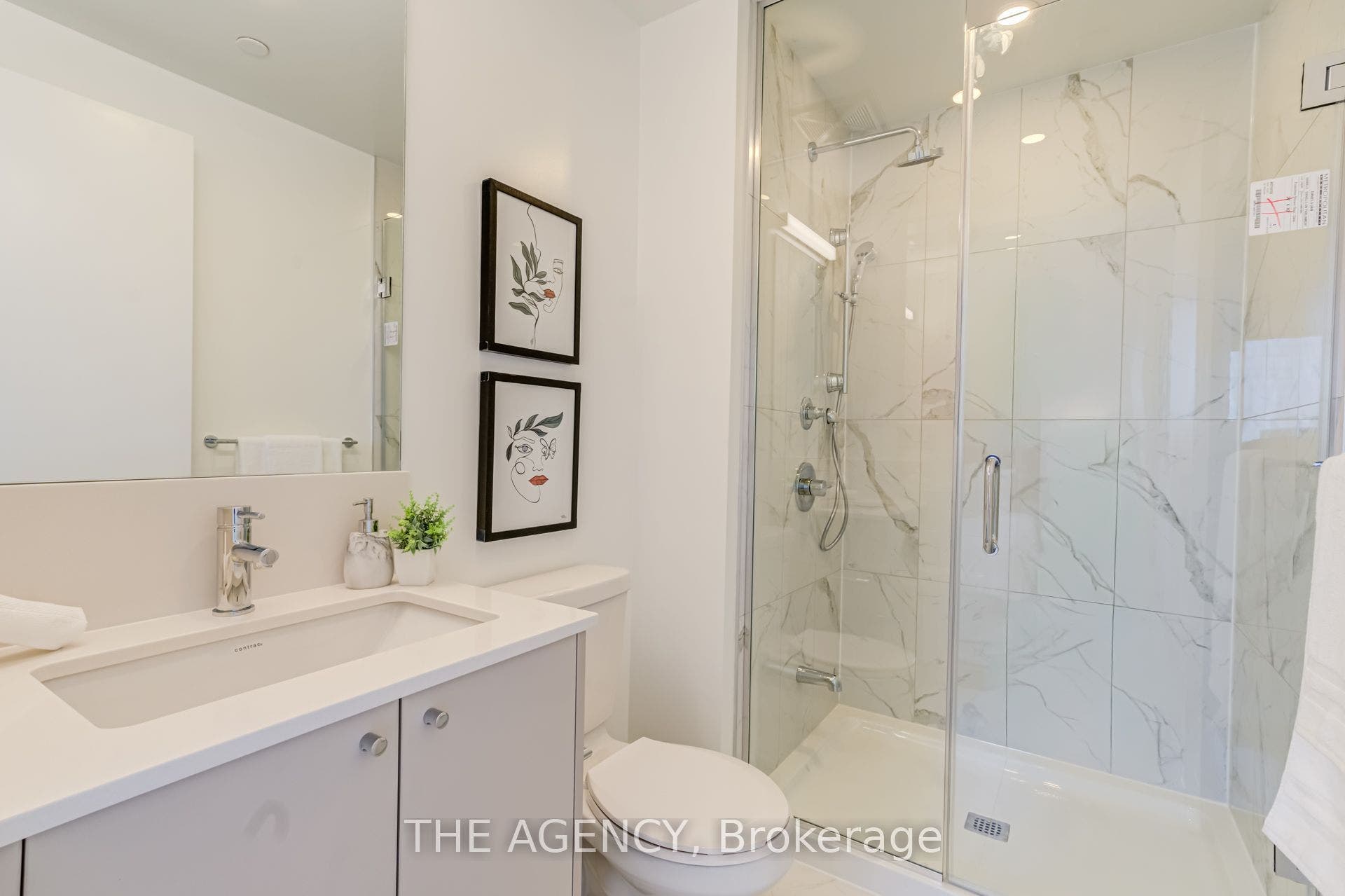 10 Oak Street, #2403, Toronto C, Toronto ON M5A 0Z1 10 Oak Street, #2403, Toronto C, Toronto ON M5A 0Z1