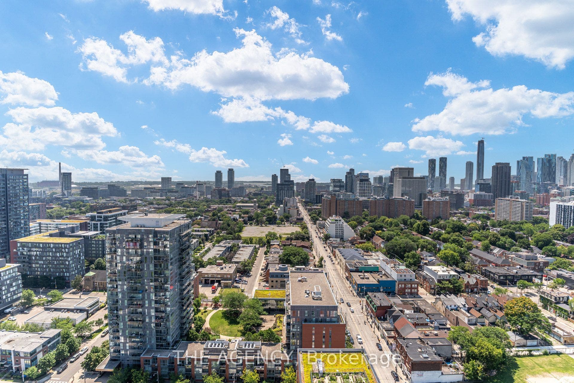 10 Oak Street, #2403, Toronto C, Toronto ON M5A 0Z1 10 Oak Street, #2403, Toronto C, Toronto ON M5A 0Z1