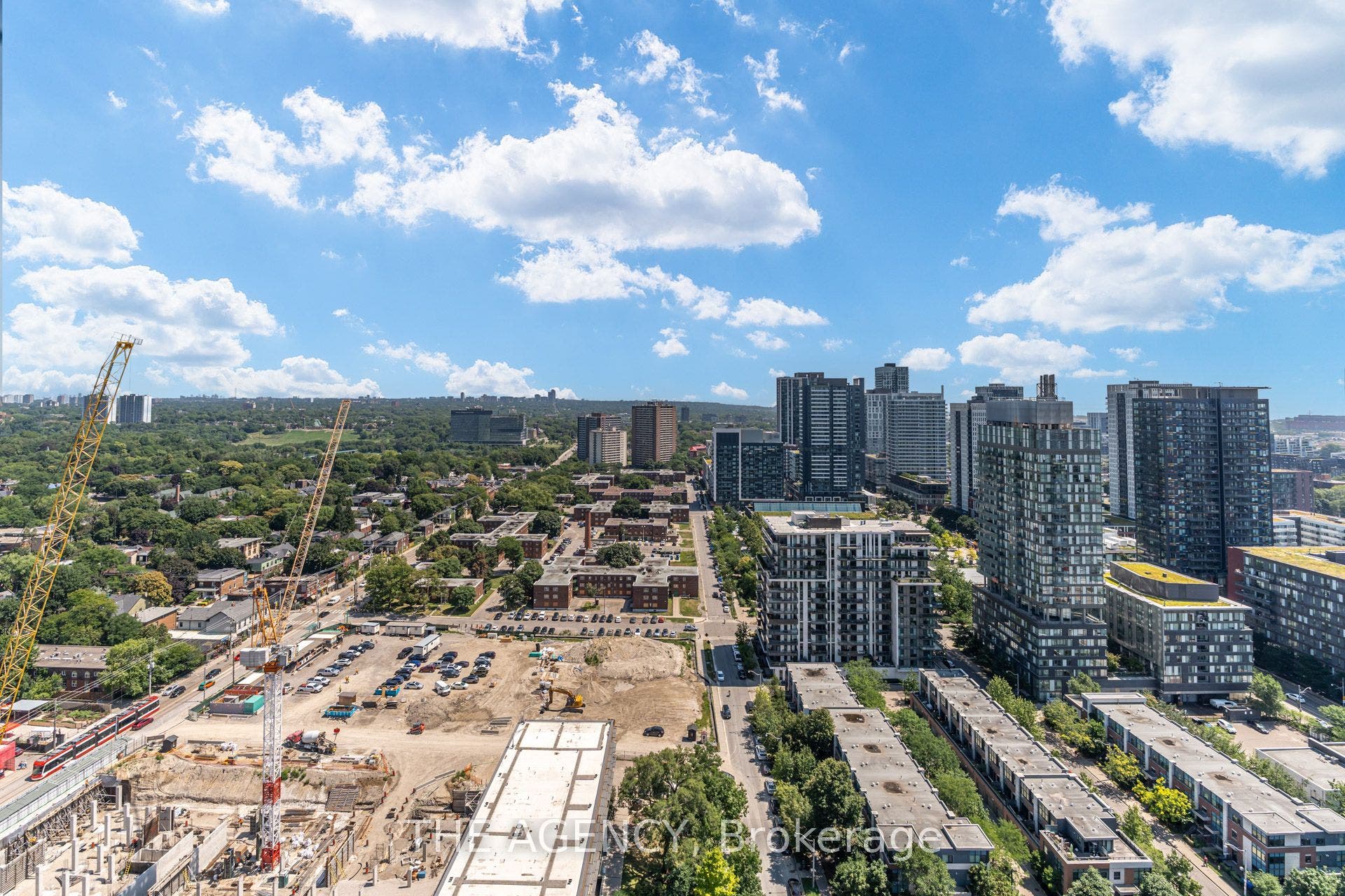 10 Oak Street, #2403, Toronto C, Toronto ON M5A 0Z1 10 Oak Street, #2403, Toronto C, Toronto ON M5A 0Z1
