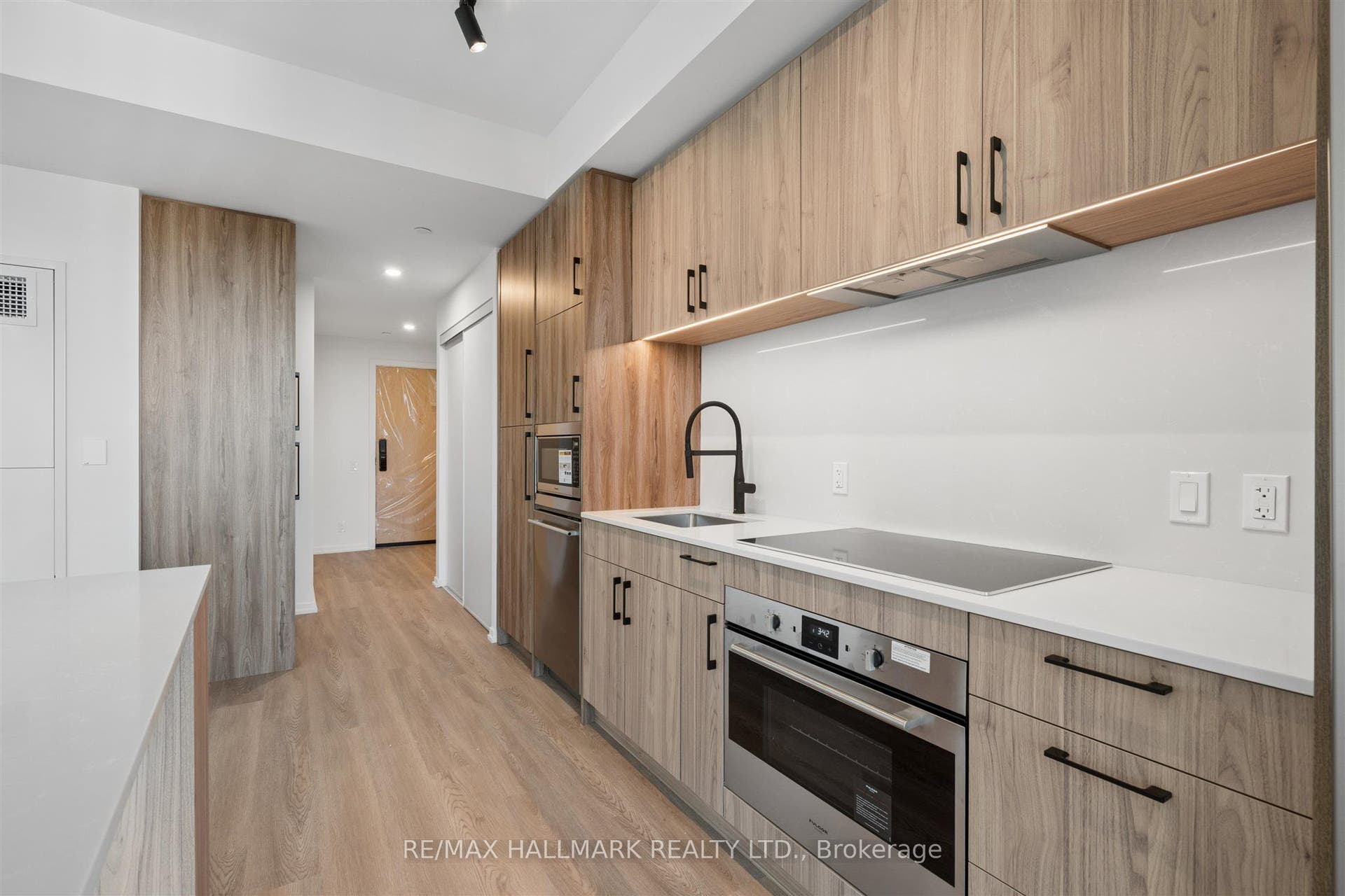 109 Erskine Avenue, #1109, Toronto C, Toronto ON M4P 0G8 109 Erskine Avenue, #1109, Toronto C, Toronto ON M4P 0G8