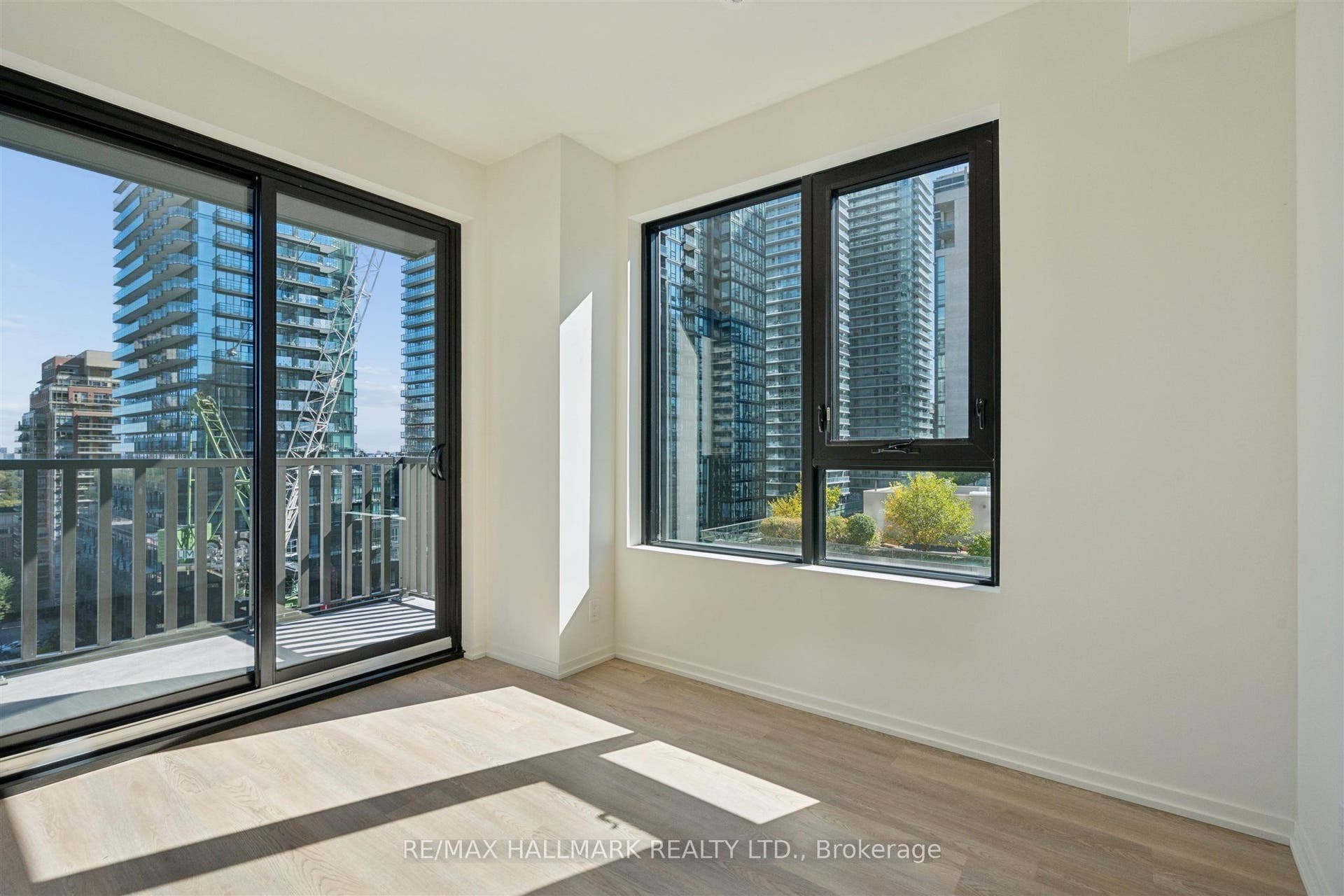 109 Erskine Avenue, #1109, Toronto C, Toronto ON M4P 0G8 109 Erskine Avenue, #1109, Toronto C, Toronto ON M4P 0G8