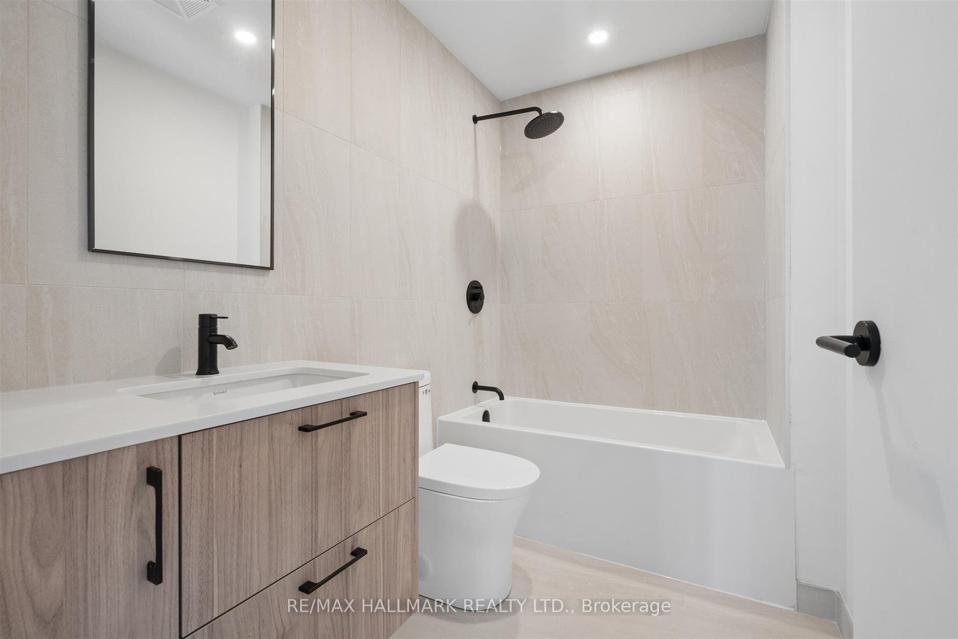 109 Erskine Avenue, #1109, Toronto C, Toronto ON M4P 0G8 109 Erskine Avenue, #1109, Toronto C, Toronto ON M4P 0G8