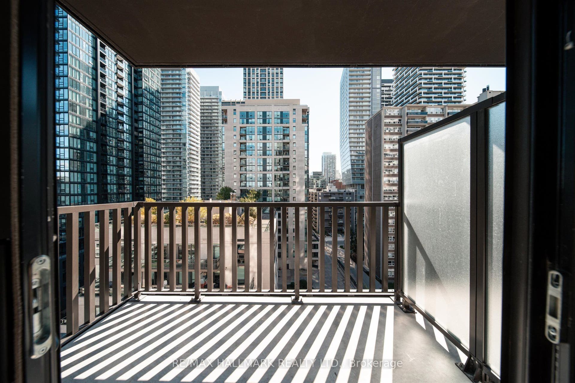 109 Erskine Avenue, #1109, Toronto C, Toronto ON M4P 0G8 109 Erskine Avenue, #1109, Toronto C, Toronto ON M4P 0G8
