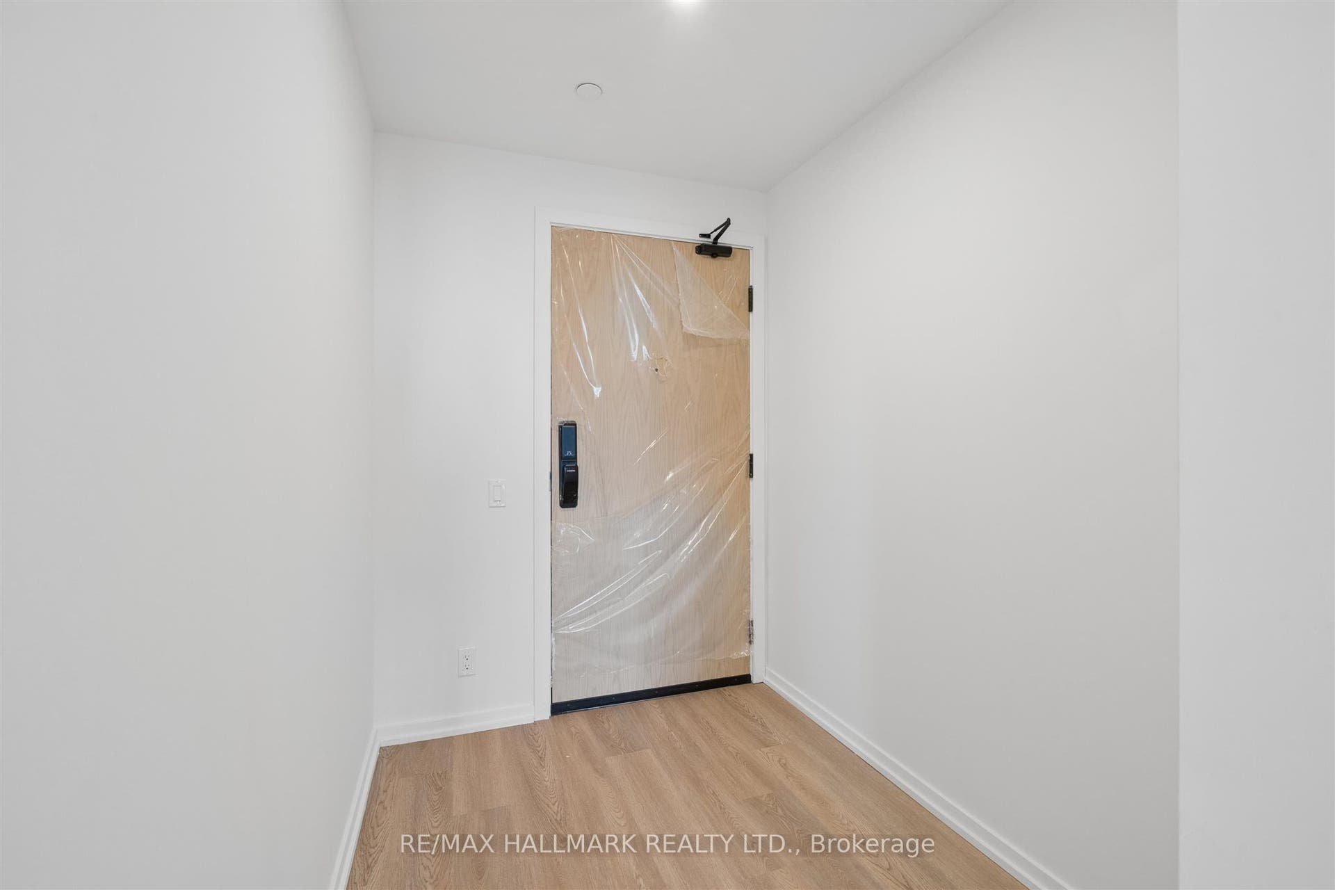 109 Erskine Avenue, #1109, Toronto C, Toronto ON M4P 0G8 109 Erskine Avenue, #1109, Toronto C, Toronto ON M4P 0G8