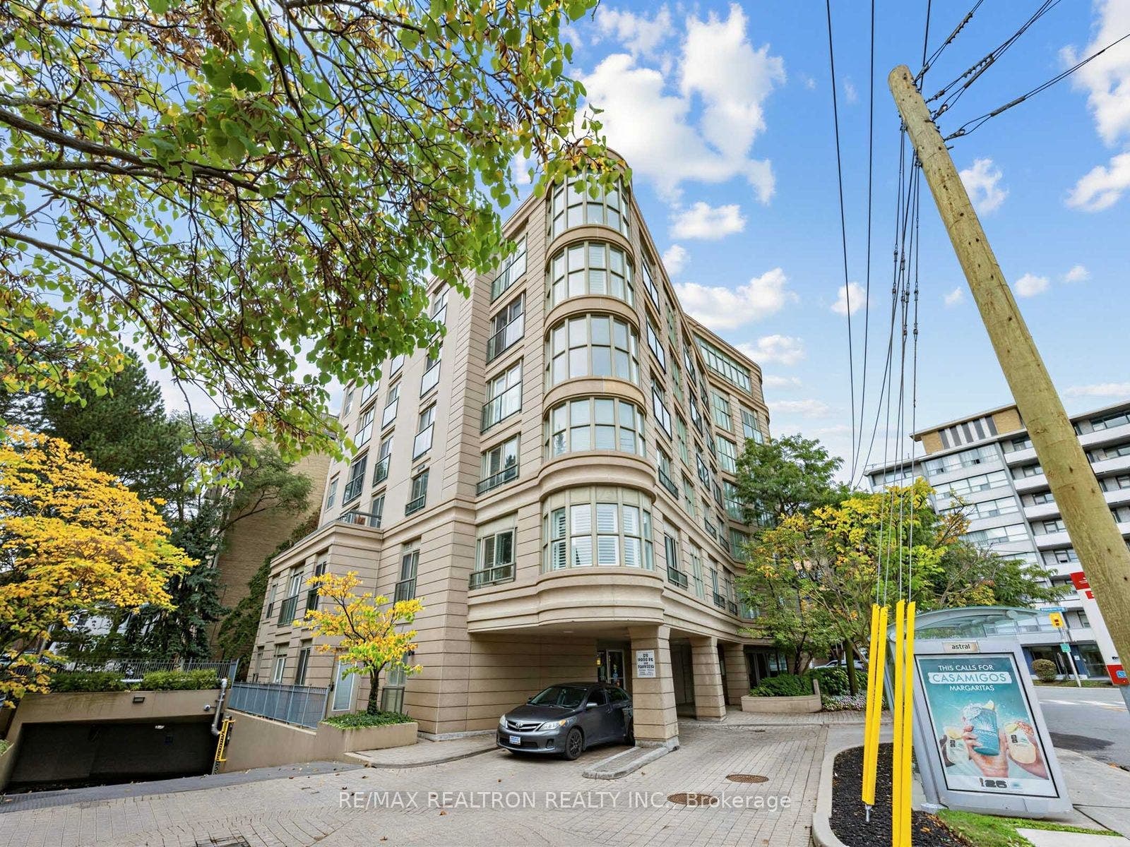 800 Spadina Road, #302, Toronto C03, Toronto C, Toronto ON M5P 3N2 800 Spadina Road, #302, Toronto C03, Toronto C, Toronto ON M5P 3N2
