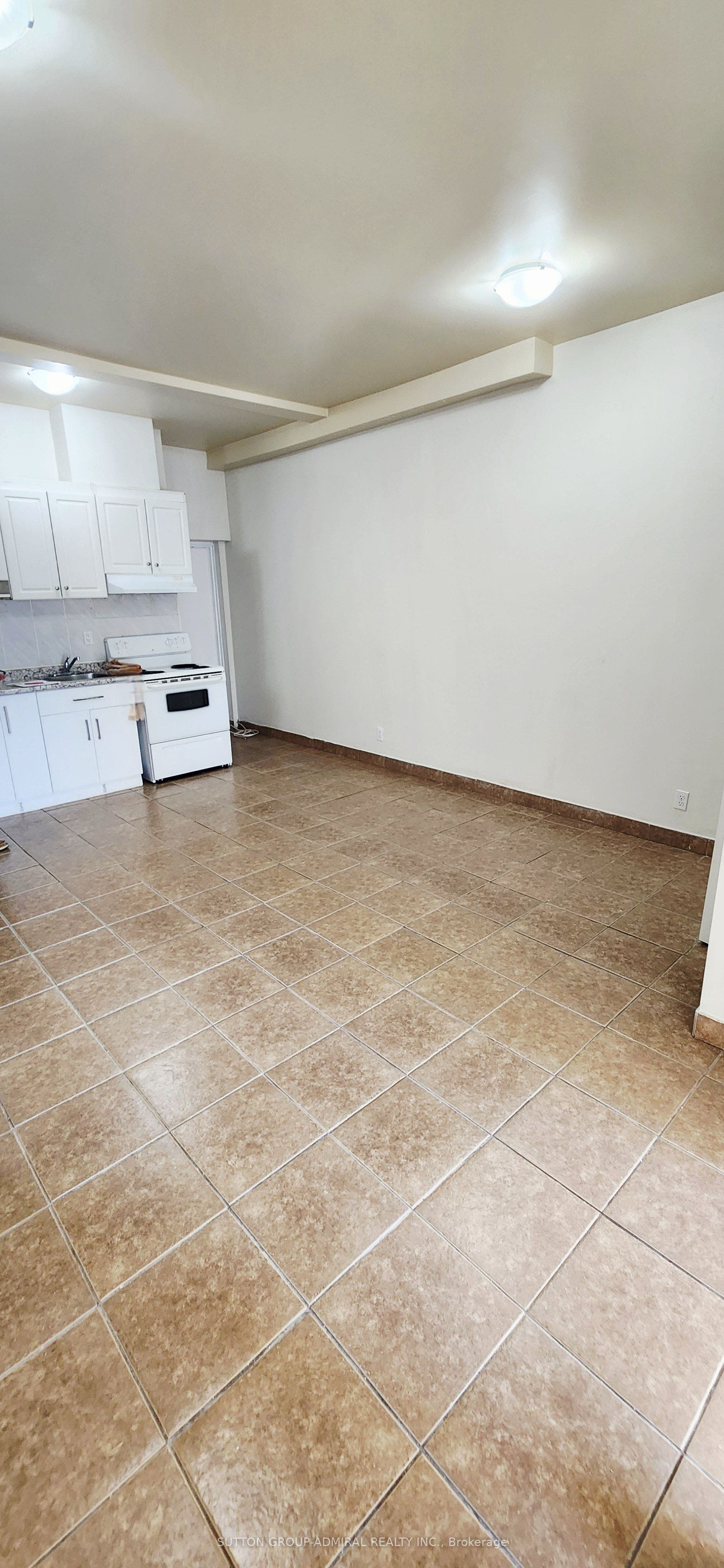 1040A St Clair Avenue, #Upper 1, Toronto C, Toronto ON M6E 1A5 1040A St Clair Avenue, #Upper 1, Toronto C, Toronto ON M6E 1A5