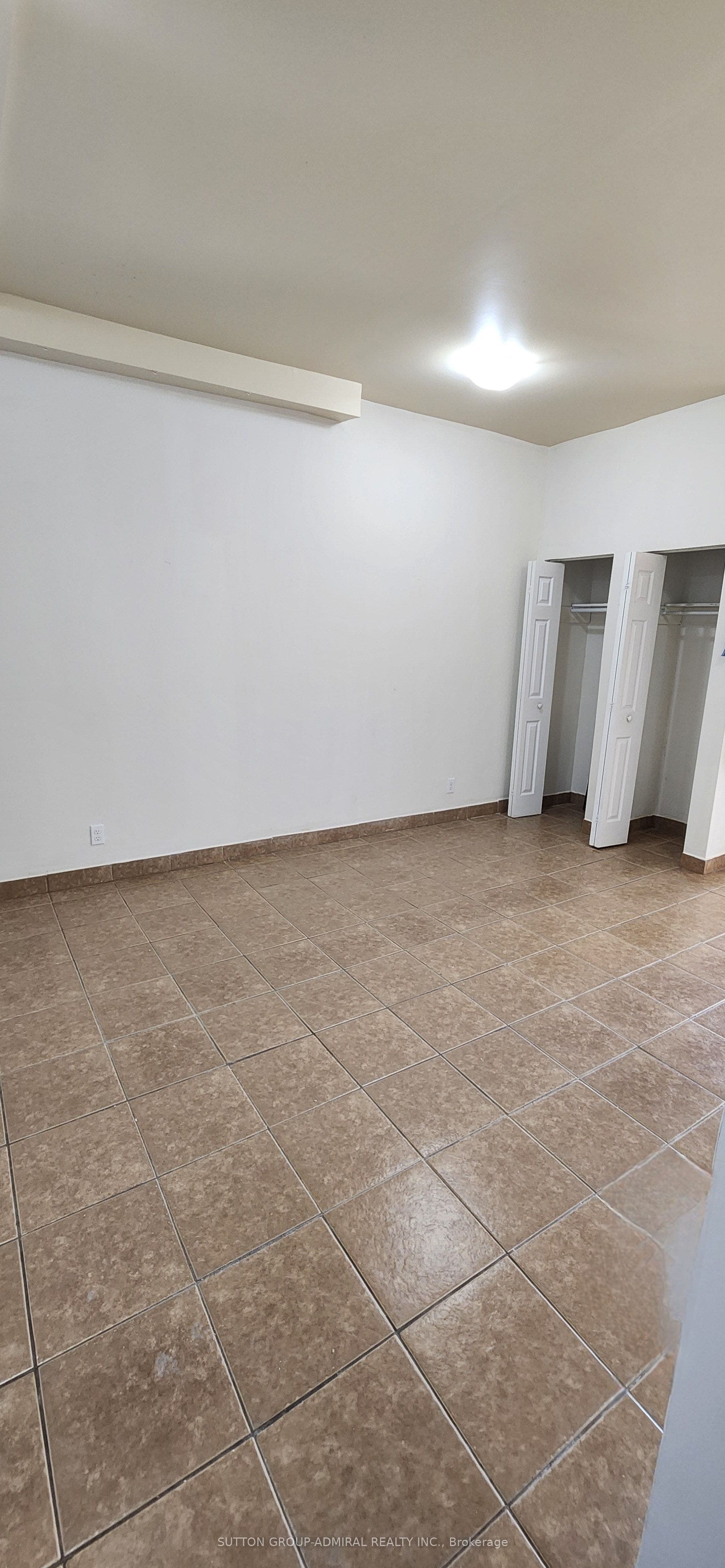 1040A St Clair Avenue, #Upper 1, Toronto C, Toronto ON M6E 1A5 1040A St Clair Avenue, #Upper 1, Toronto C, Toronto ON M6E 1A5