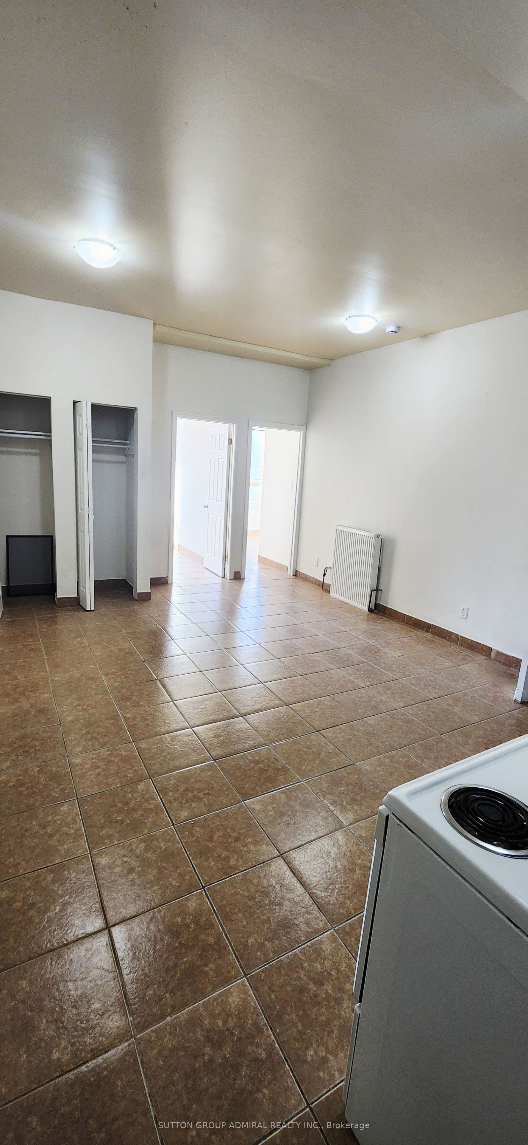 1040A St Clair Avenue, #Upper 1, Toronto C, Toronto ON M6E 1A5 1040A St Clair Avenue, #Upper 1, Toronto C, Toronto ON M6E 1A5