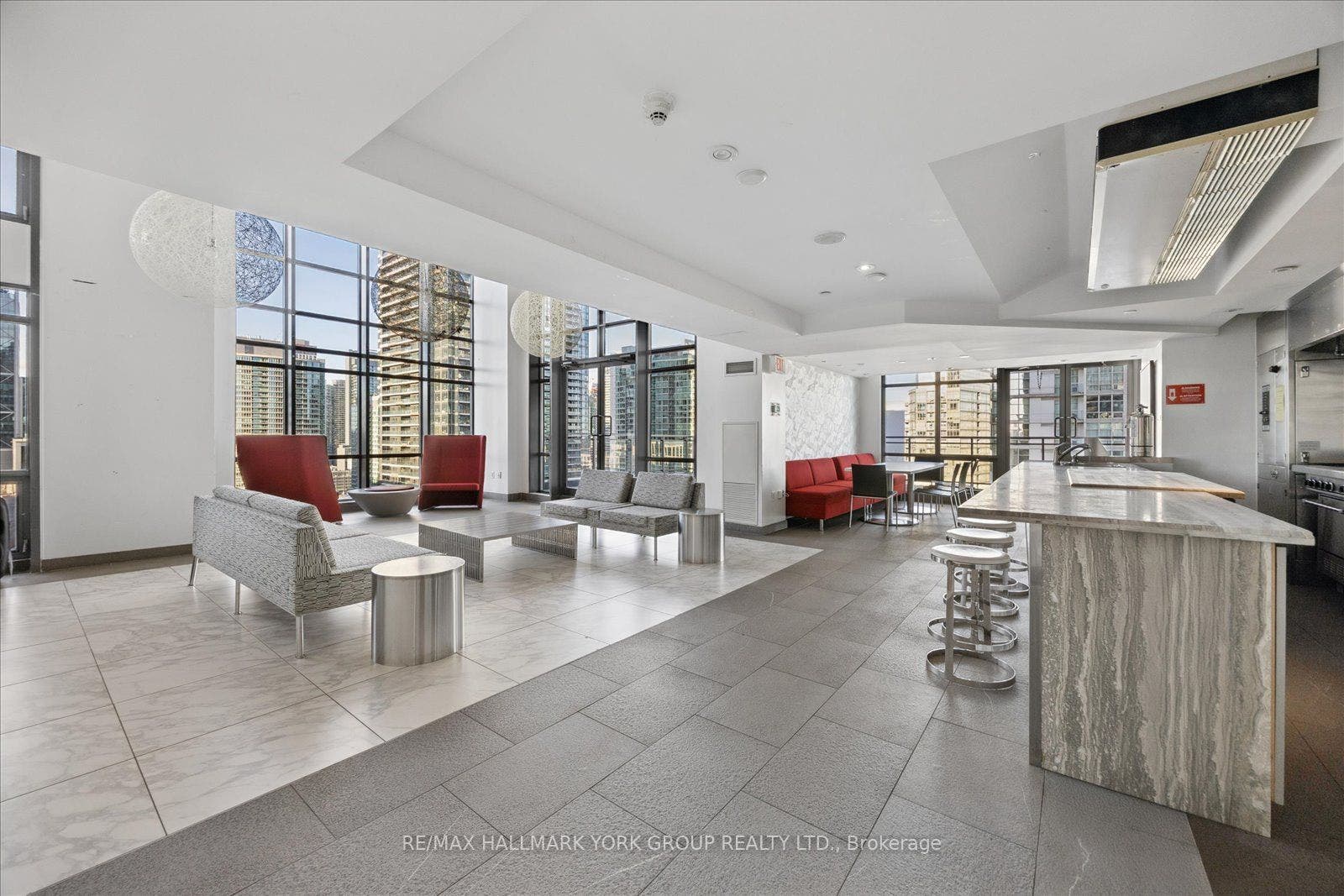 11 Brunel Court, #1612, Toronto C, Toronto ON M5V 3Y3 11 Brunel Court, #1612, Toronto C, Toronto ON M5V 3Y3