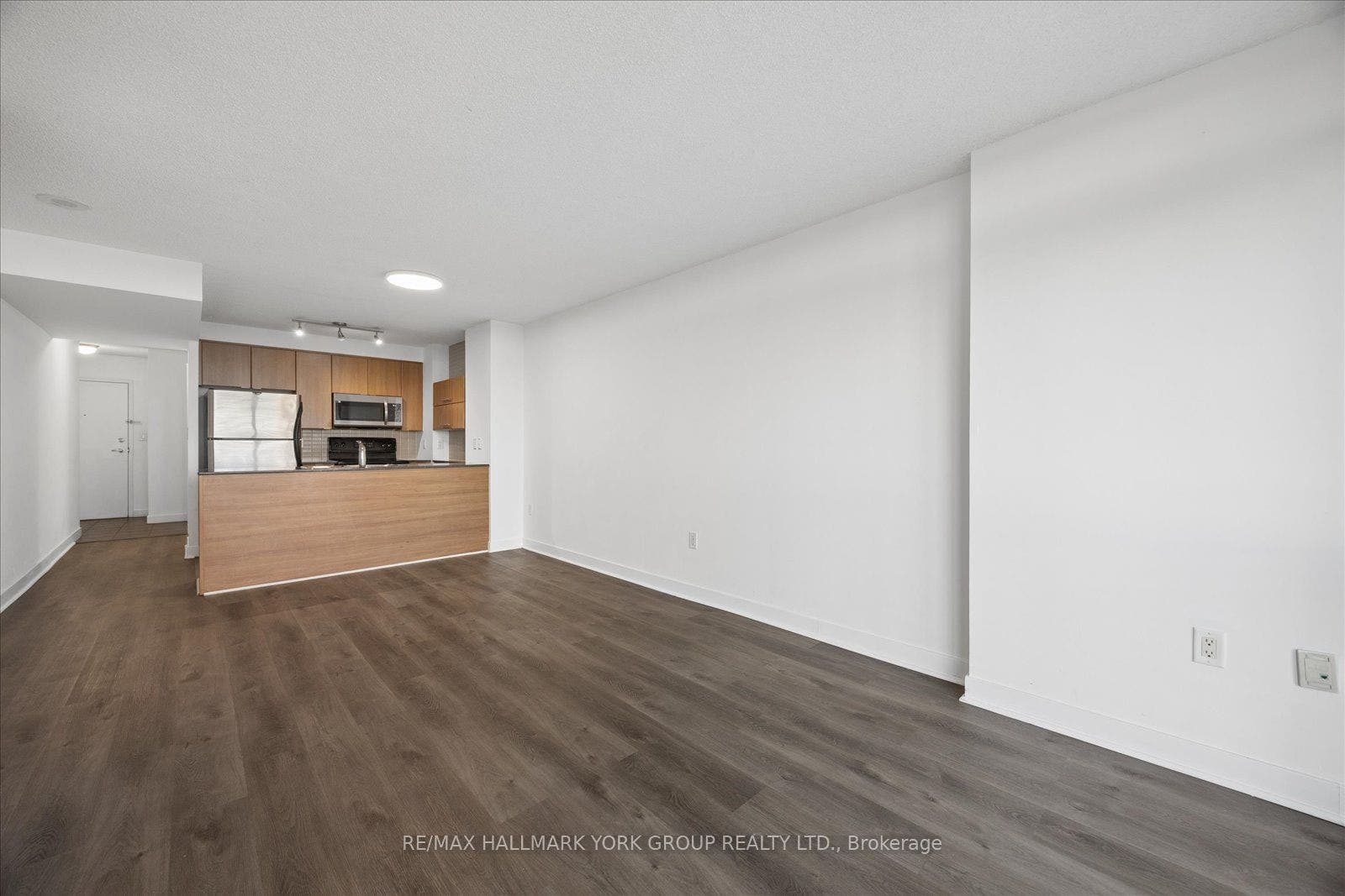 11 Brunel Court, #1612, Toronto C, Toronto ON M5V 3Y3 11 Brunel Court, #1612, Toronto C, Toronto ON M5V 3Y3