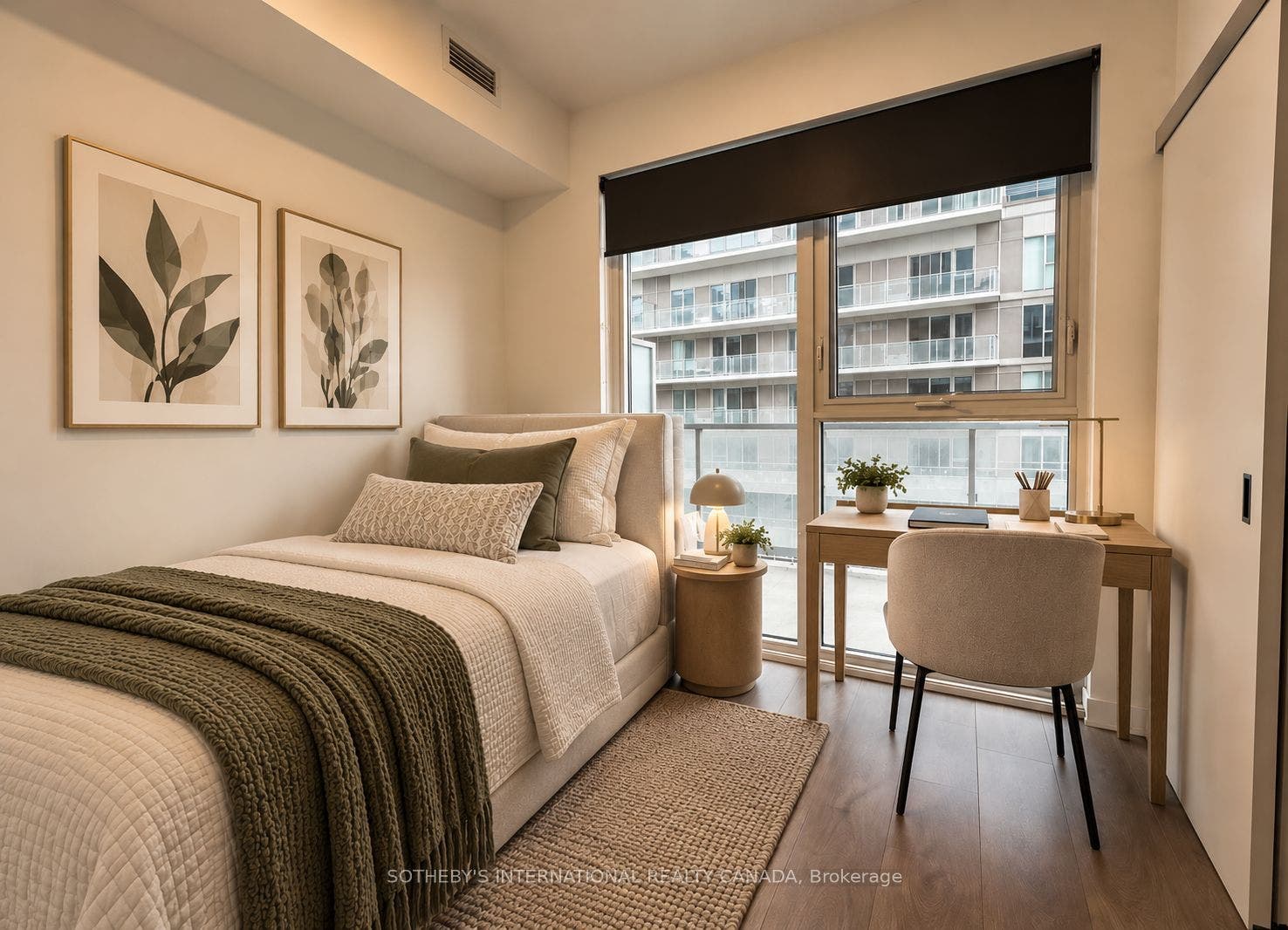 20 Richardson Street, #816, Toronto C, Toronto ON M5A 0S6 Virtually Staged