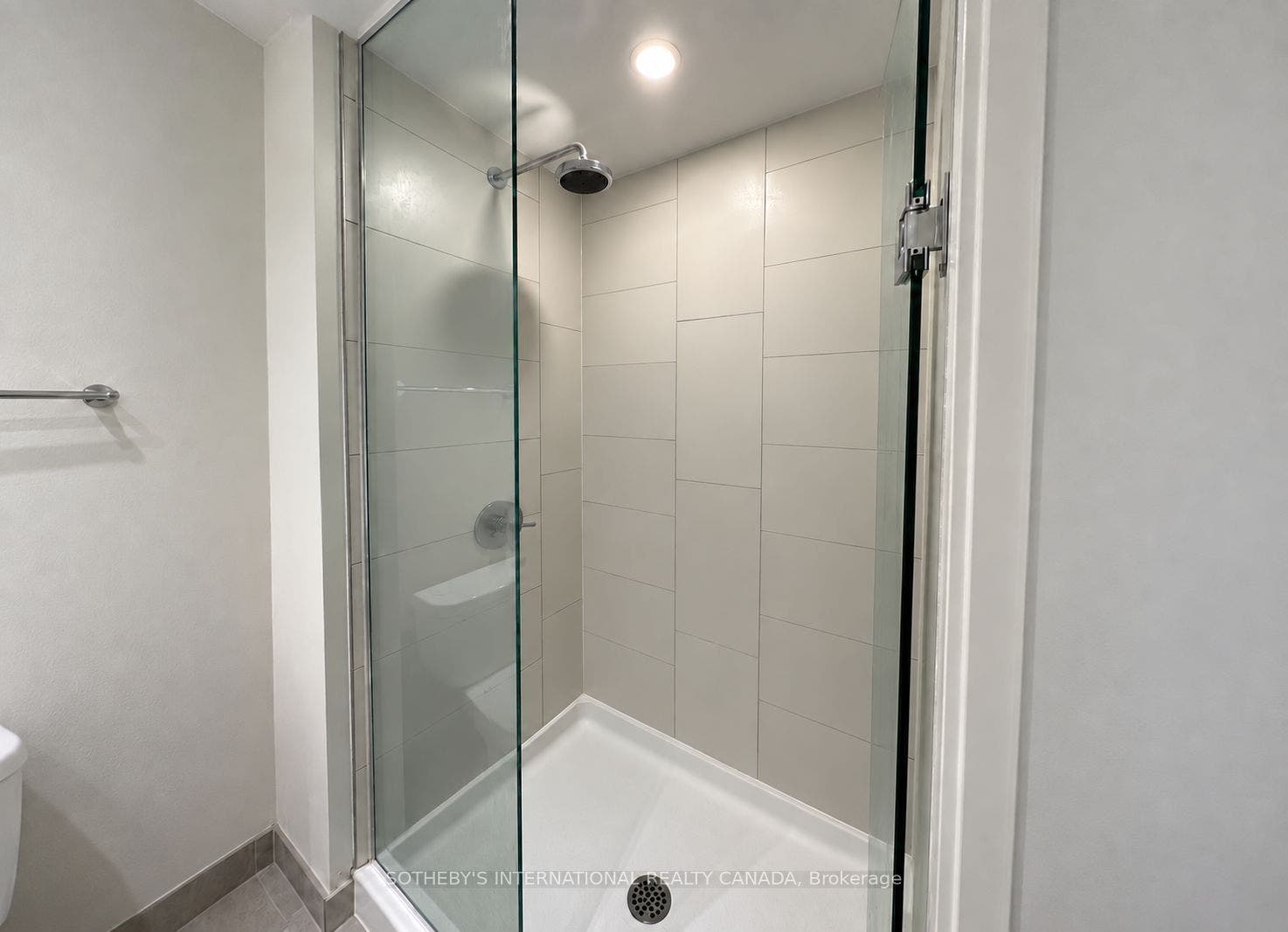 20 Richardson Street, #816, Toronto C, Toronto ON M5A 0S6 Virtually Staged