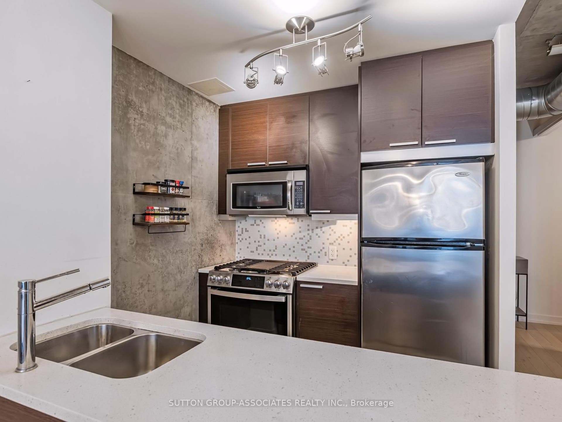 138 Princess Street, #811, Toronto C08, Toronto C, Toronto ON M5A 0B1