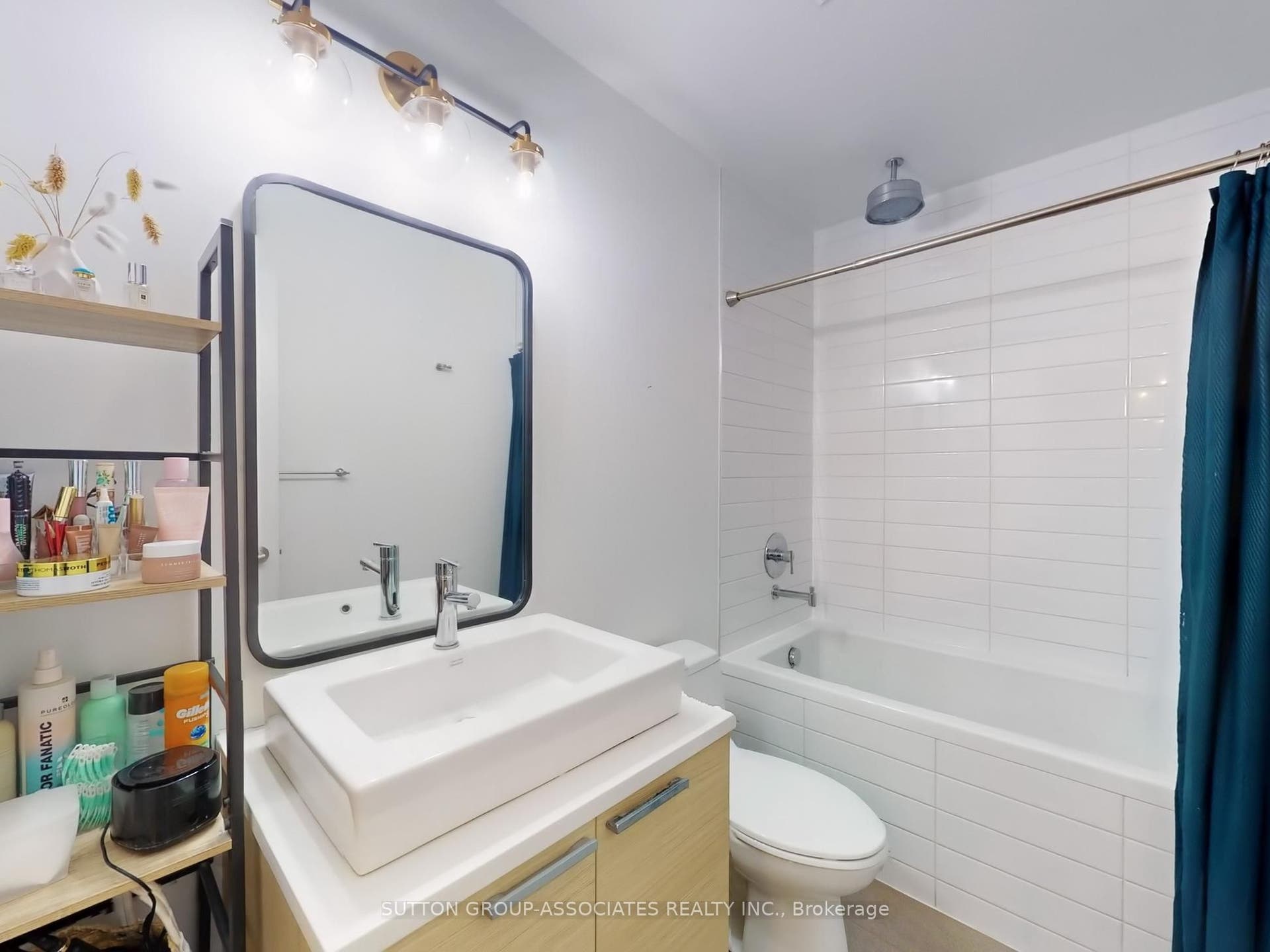138 Princess Street, #811, Toronto C08, Toronto C, Toronto ON M5A 0B1