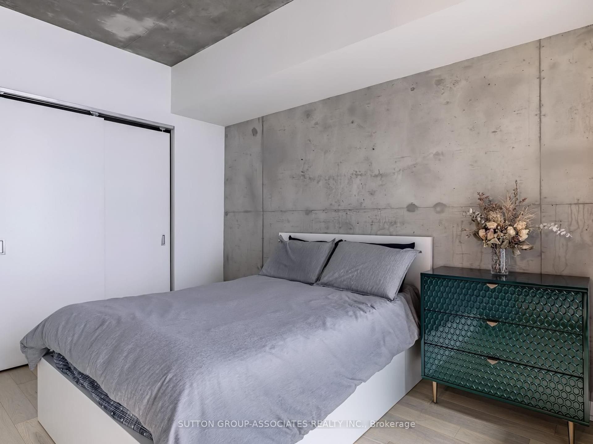 138 Princess Street, #811, Toronto C08, Toronto C, Toronto ON M5A 0B1