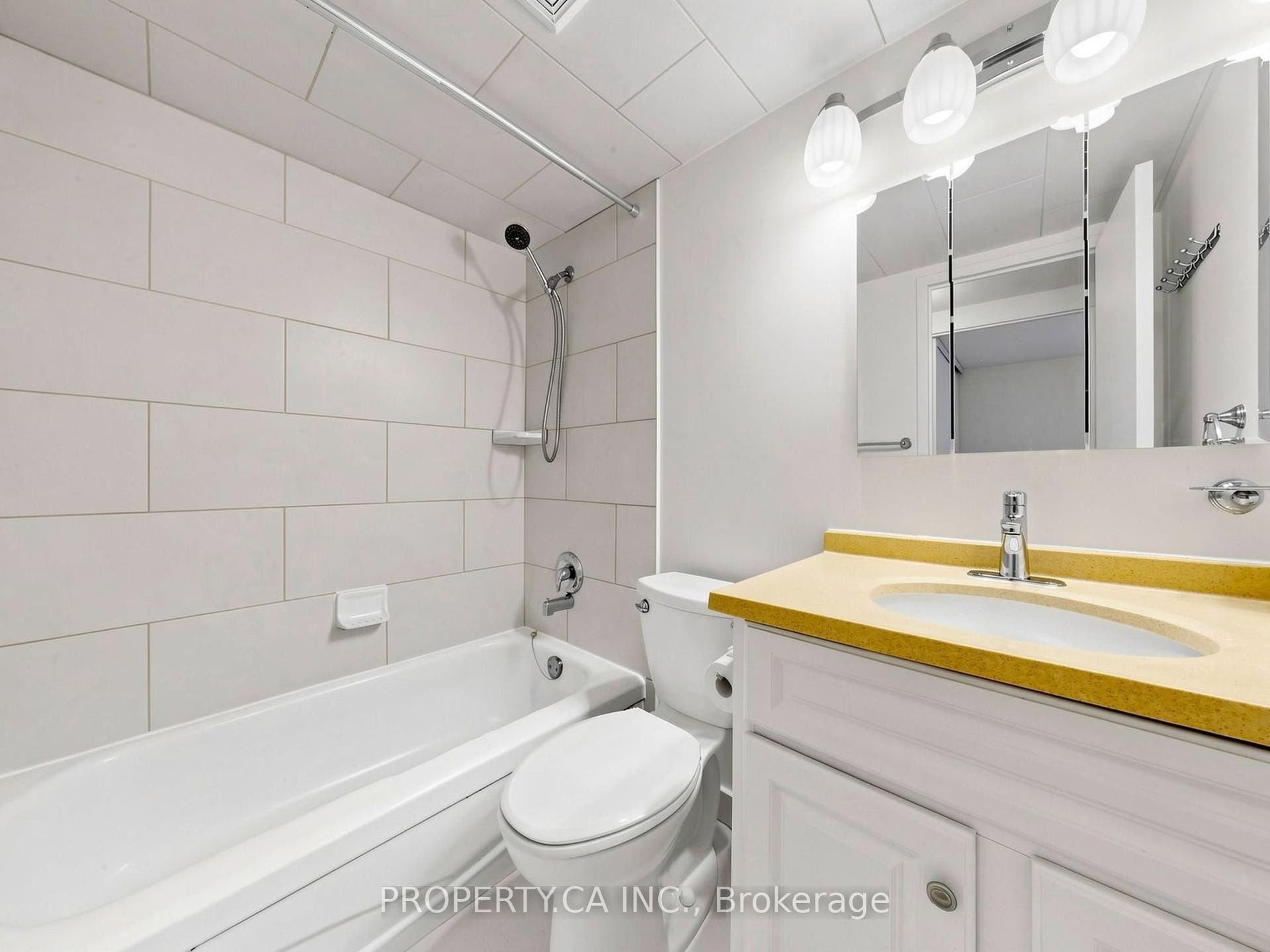 40 Homewood Avenue, #316, Toronto C, Toronto ON M4Y 2K2 40 Homewood Avenue, #316, Toronto C, Toronto ON M4Y 2K2