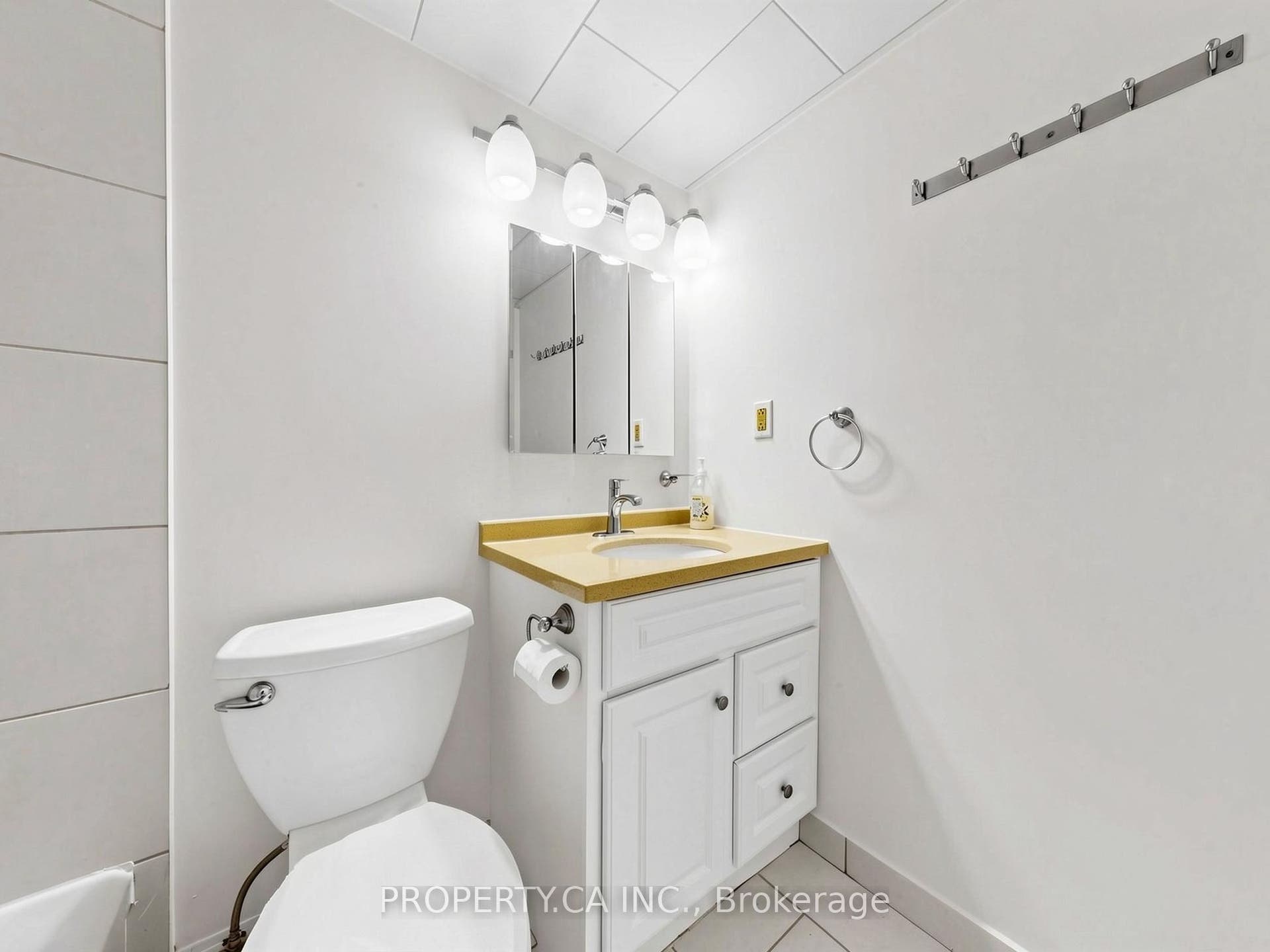 40 Homewood Avenue, #316, Toronto C, Toronto ON M4Y 2K2 40 Homewood Avenue, #316, Toronto C, Toronto ON M4Y 2K2