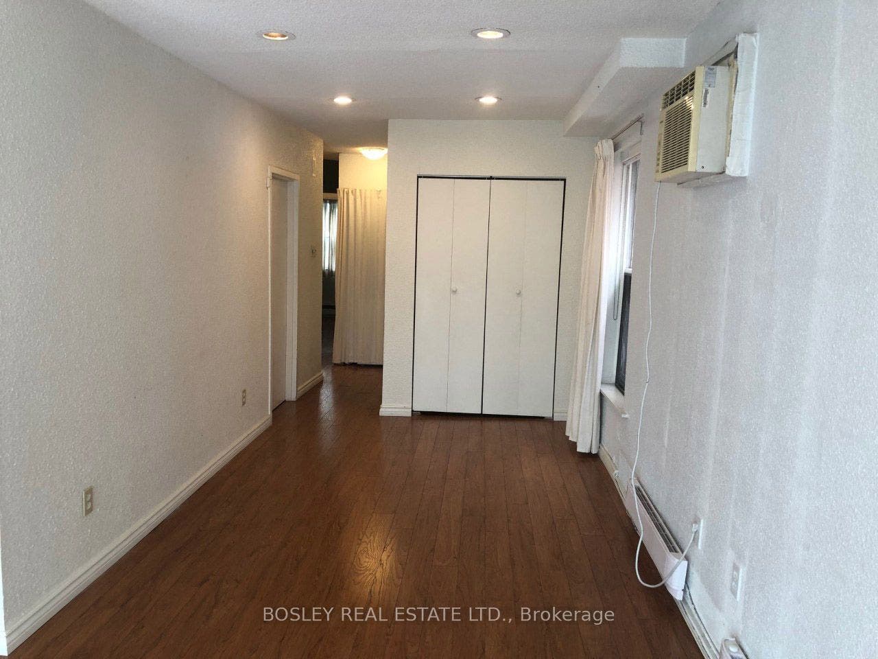 160 Davenport Road, #2nd Floor, Apt 2, Toronto C, Toronto ON M5R 1J2 160 Davenport Road, #2nd Floor, Apt 2, Toronto C, Toronto ON M5R 1J2