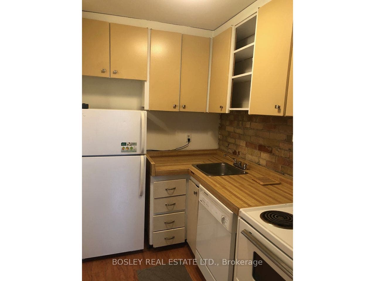 160 Davenport Road, #2nd Floor, Apt 2, Toronto C, Toronto ON M5R 1J2 160 Davenport Road, #2nd Floor, Apt 2, Toronto C, Toronto ON M5R 1J2