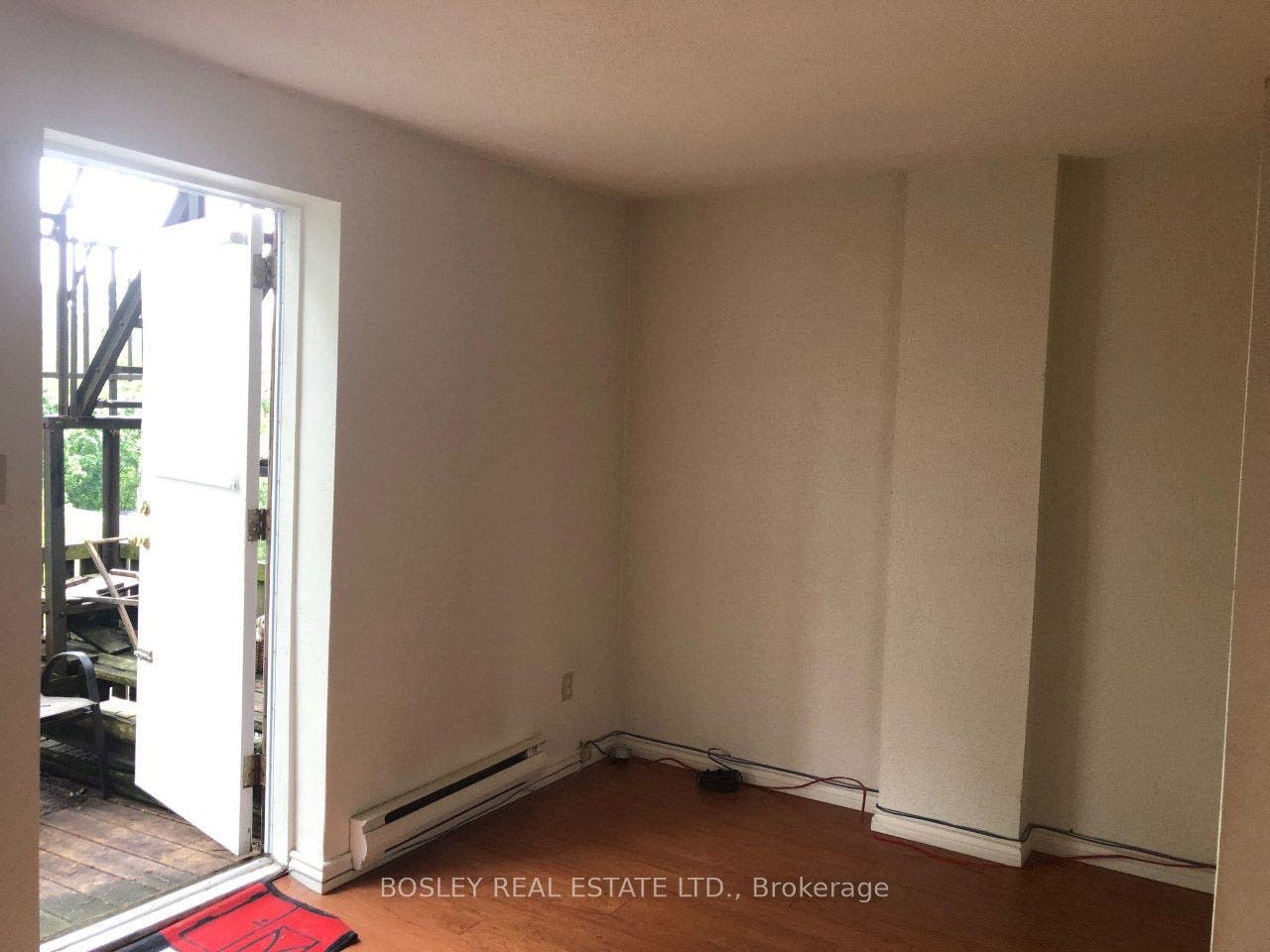 160 Davenport Road, #2nd Floor, Apt 2, Toronto C, Toronto ON M5R 1J2 160 Davenport Road, #2nd Floor, Apt 2, Toronto C, Toronto ON M5R 1J2