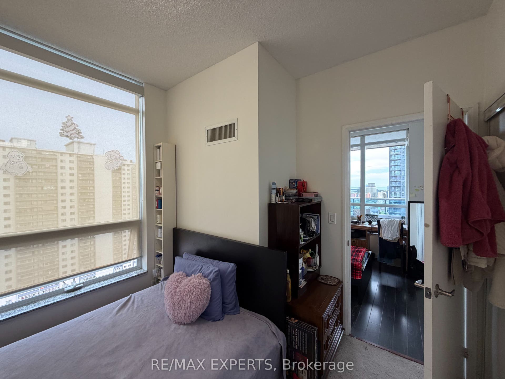 500 Sherbourne Street, #2004, Toronto C, Toronto ON M4X 1L1