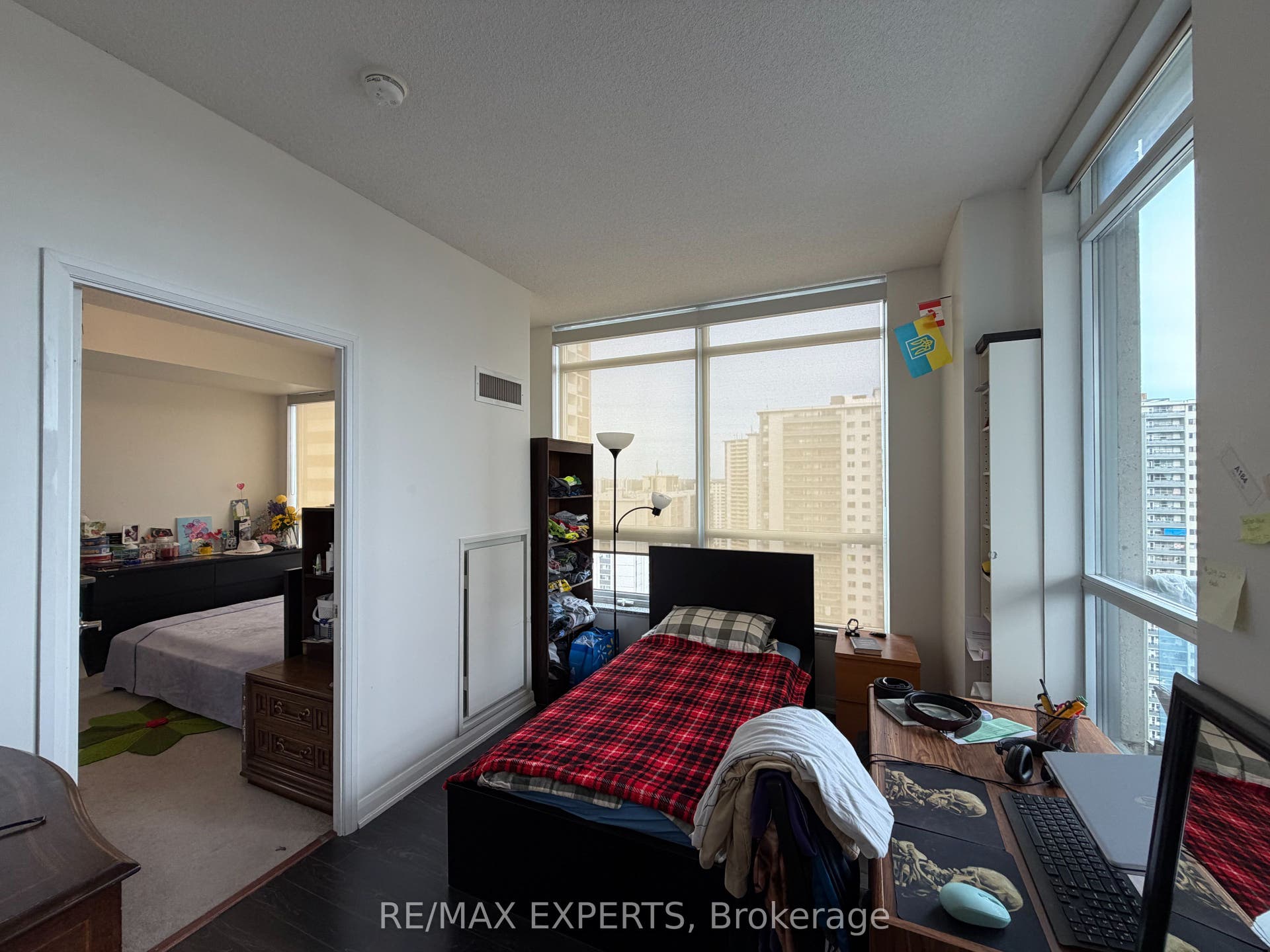 Living Room/Nursery/Office/Bedroom