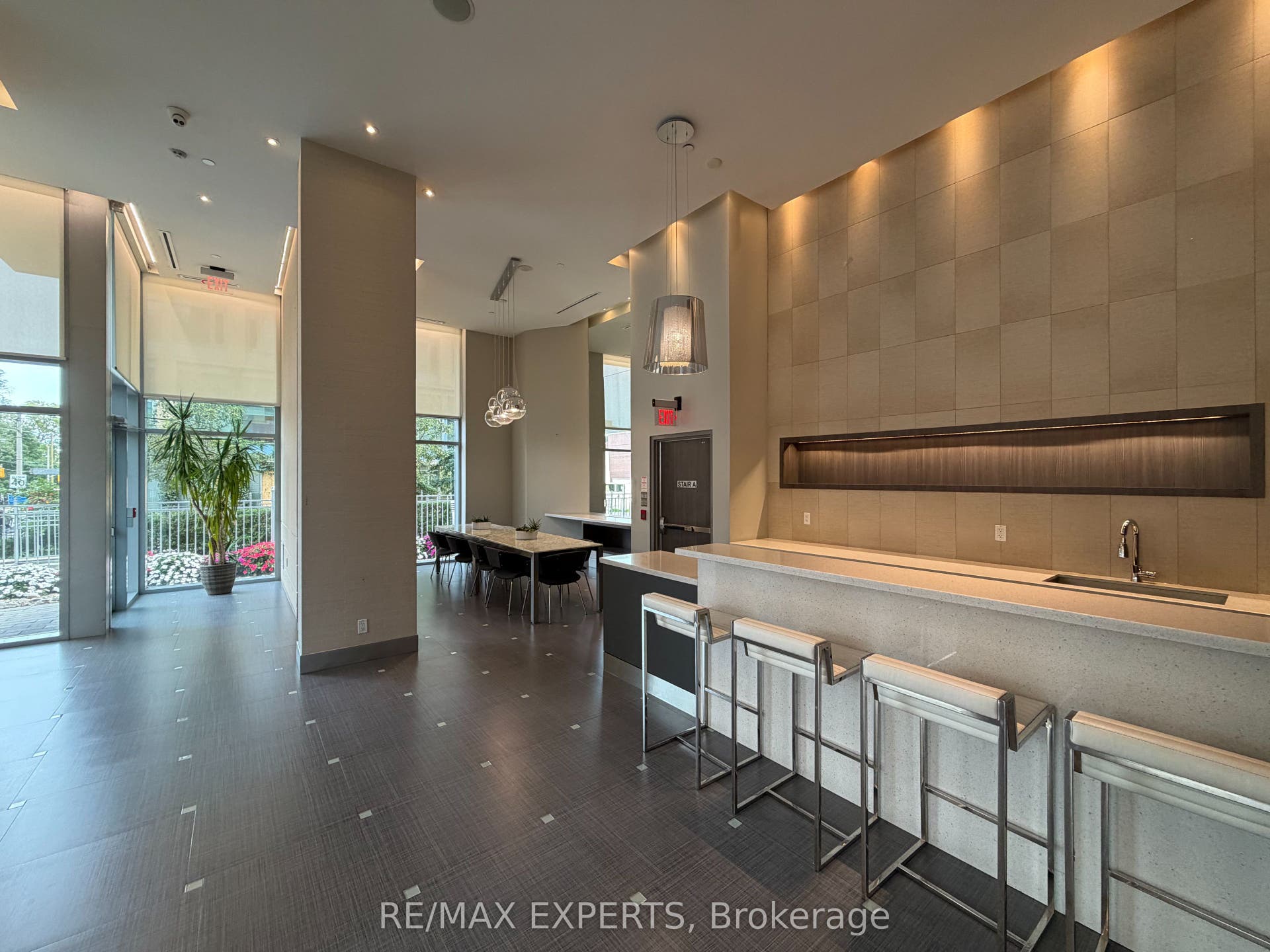 500 Sherbourne Street, #2004, Toronto C, Toronto ON M4X 1L1