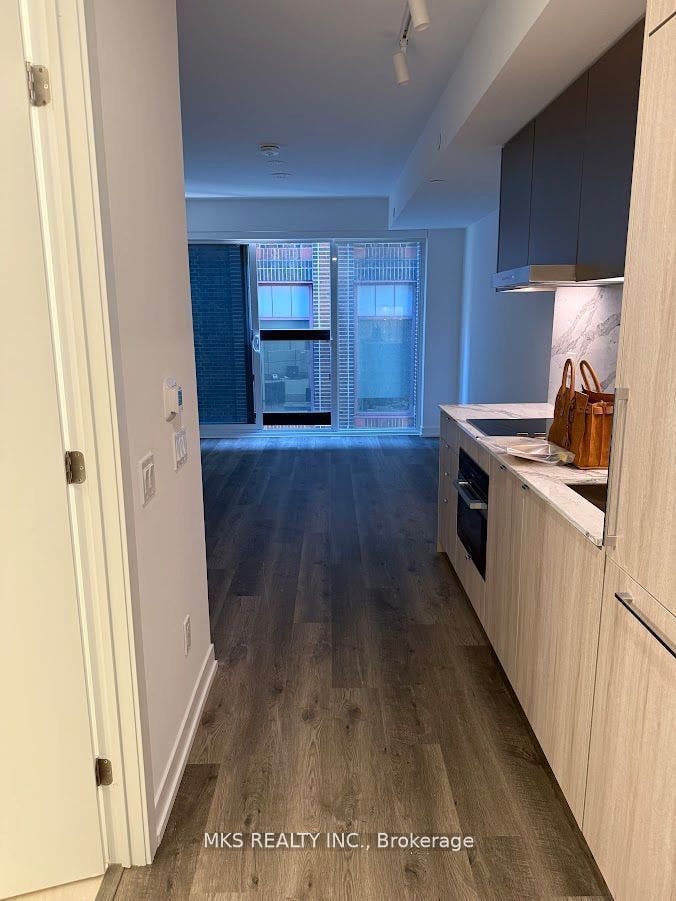 771 Yonge Street, #610, Toronto C, Toronto ON M4W 2G4