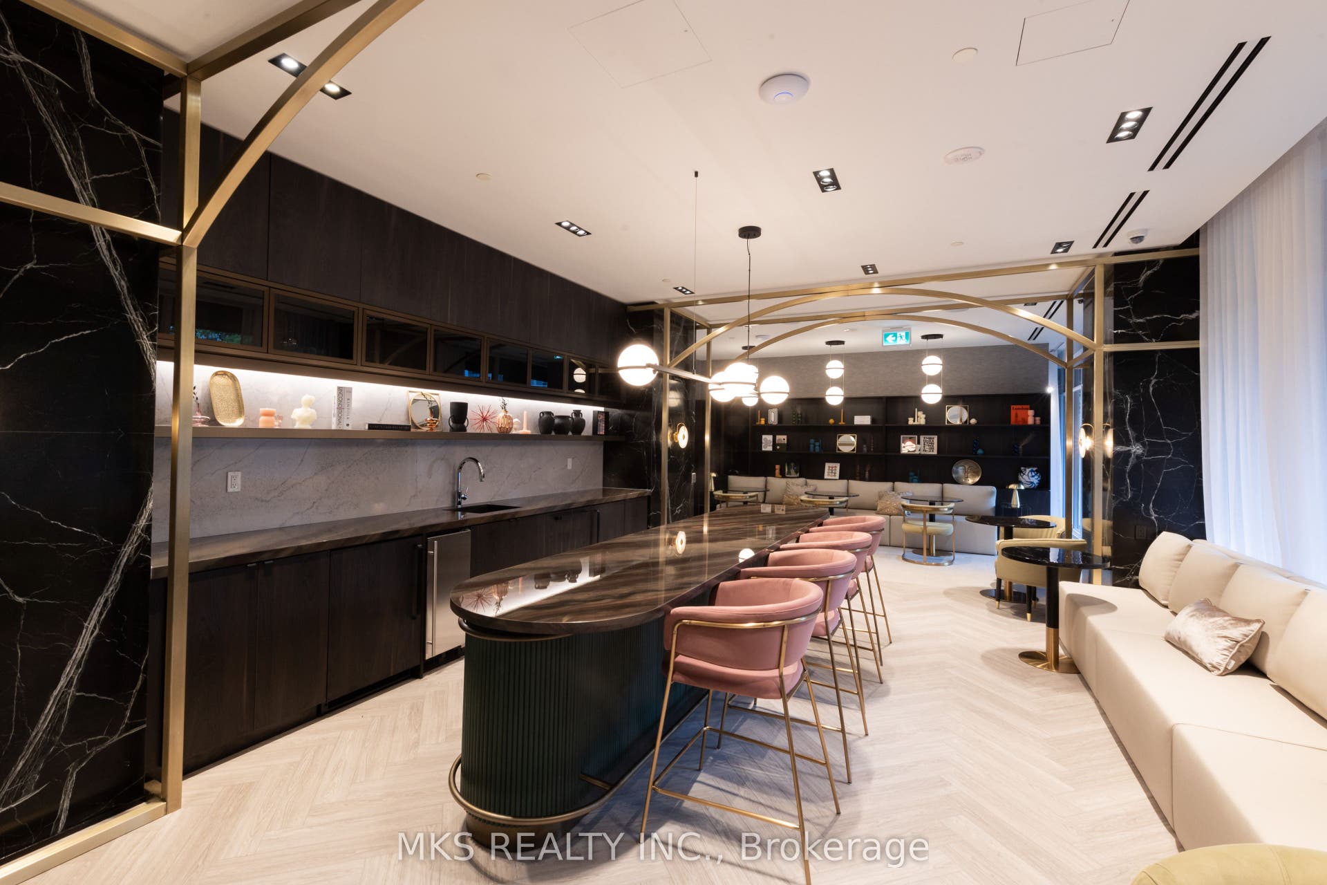 771 Yonge Street, #610, Toronto C, Toronto ON M4W 2G4