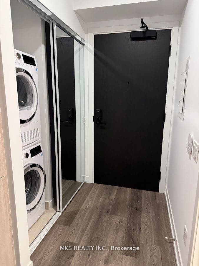 771 Yonge Street, #610, Toronto C, Toronto ON M4W 2G4