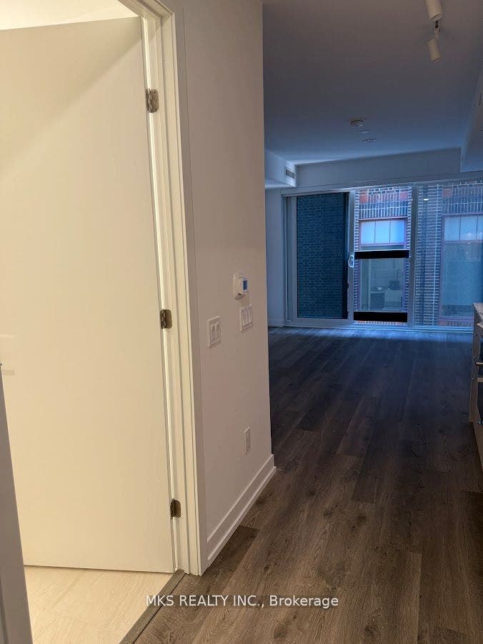 771 Yonge Street, #610, Toronto C, Toronto ON M4W 2G4