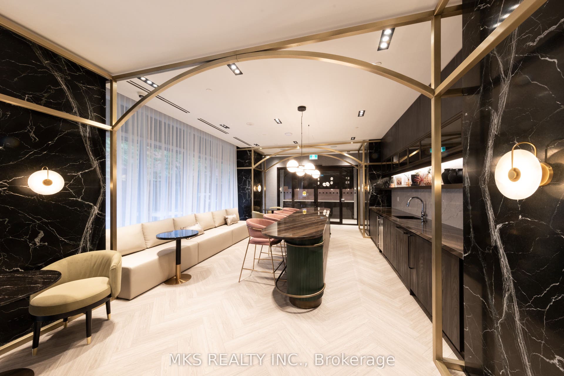 771 Yonge Street, #610, Toronto C, Toronto ON M4W 2G4
