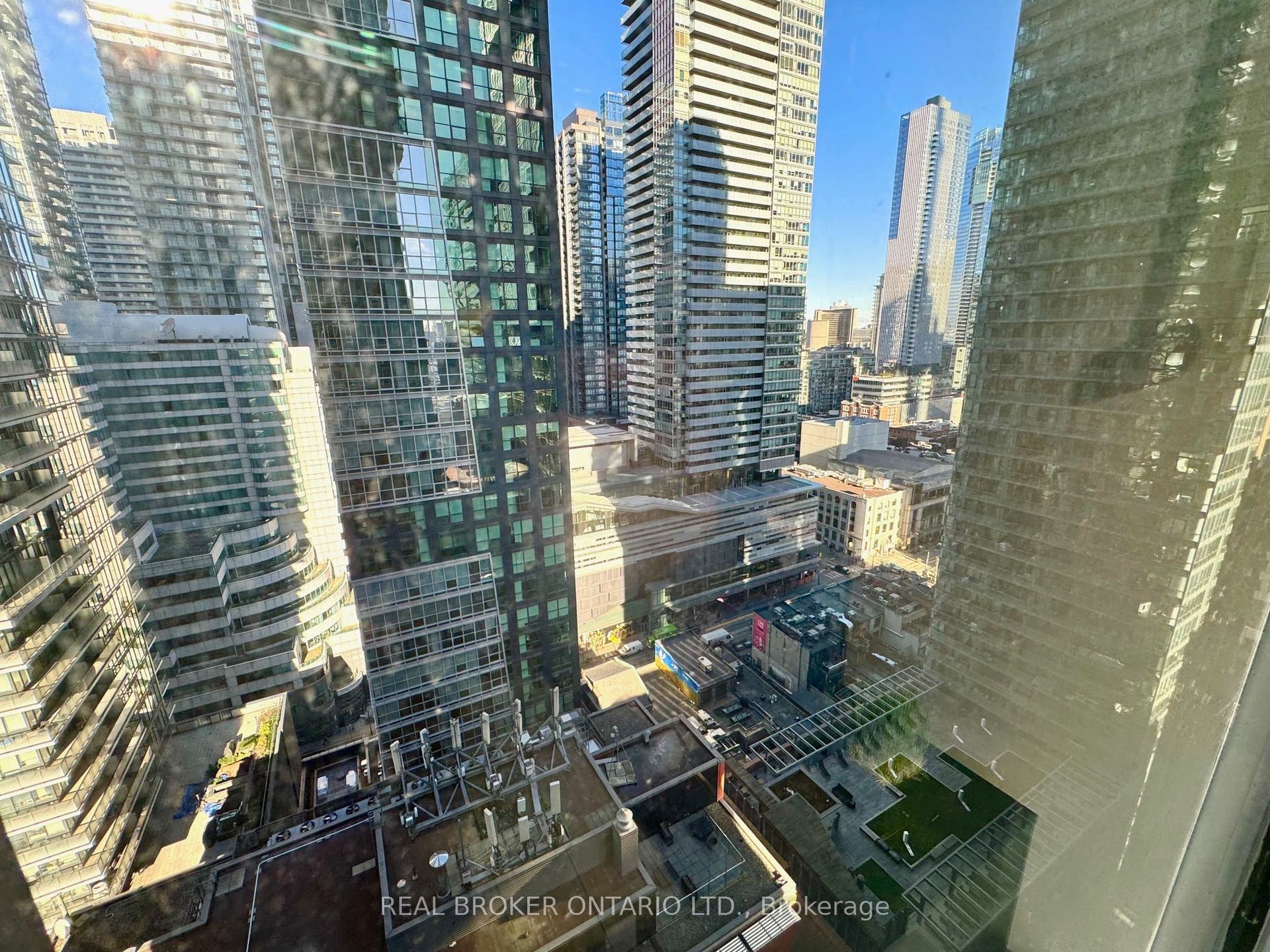 15 Mercer Street, #13, Toronto C, Toronto ON M5V 1H2