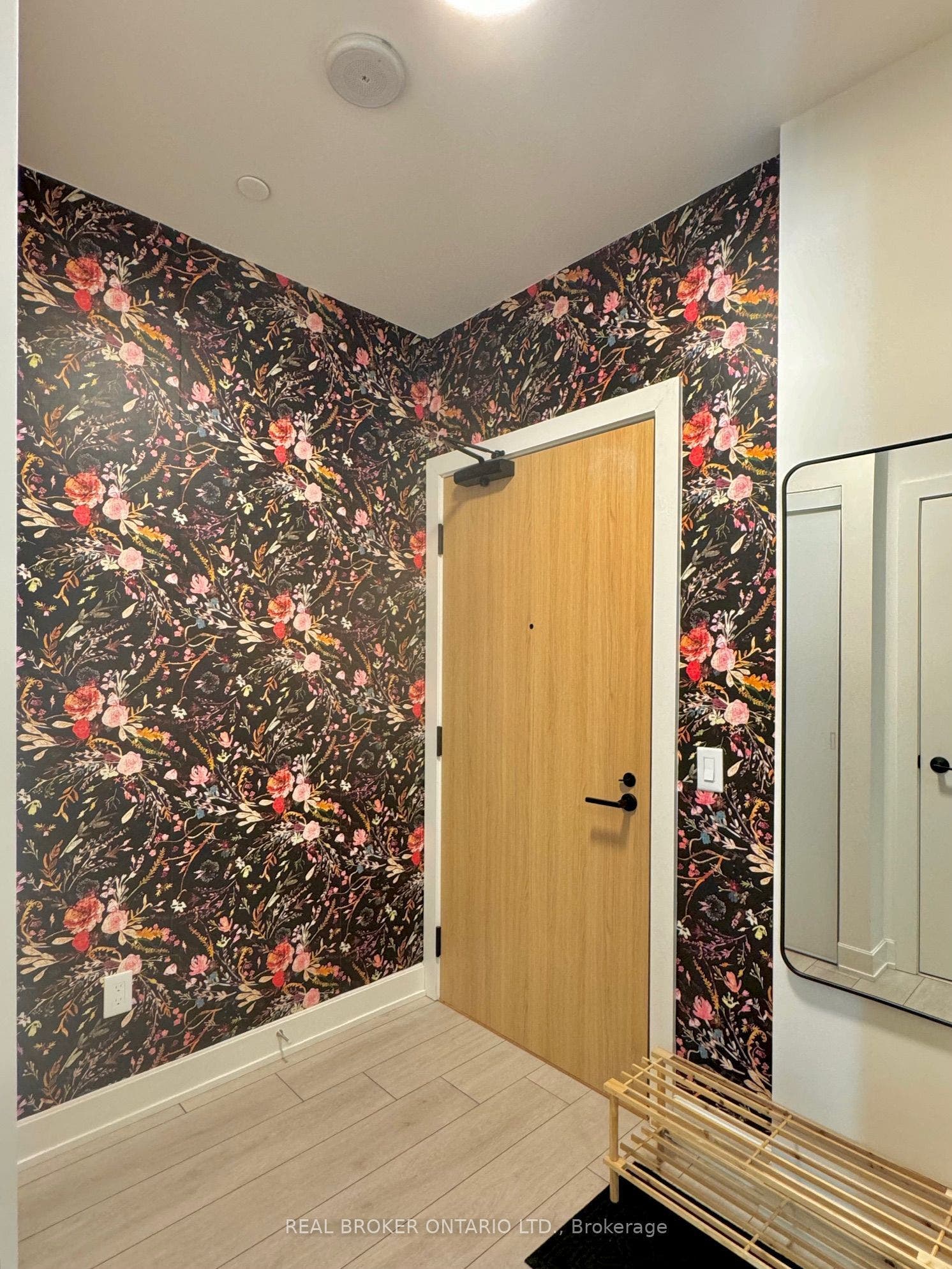 15 Mercer Street, #13, Toronto C, Toronto ON M5V 1H2